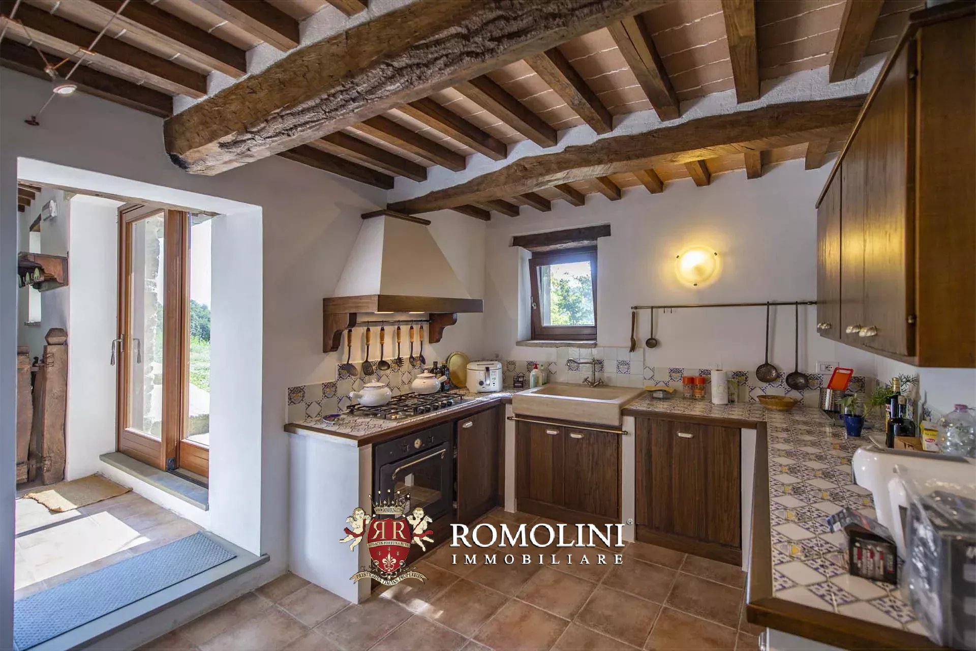 11 Bedroom Villa/Townhouse's Image 25