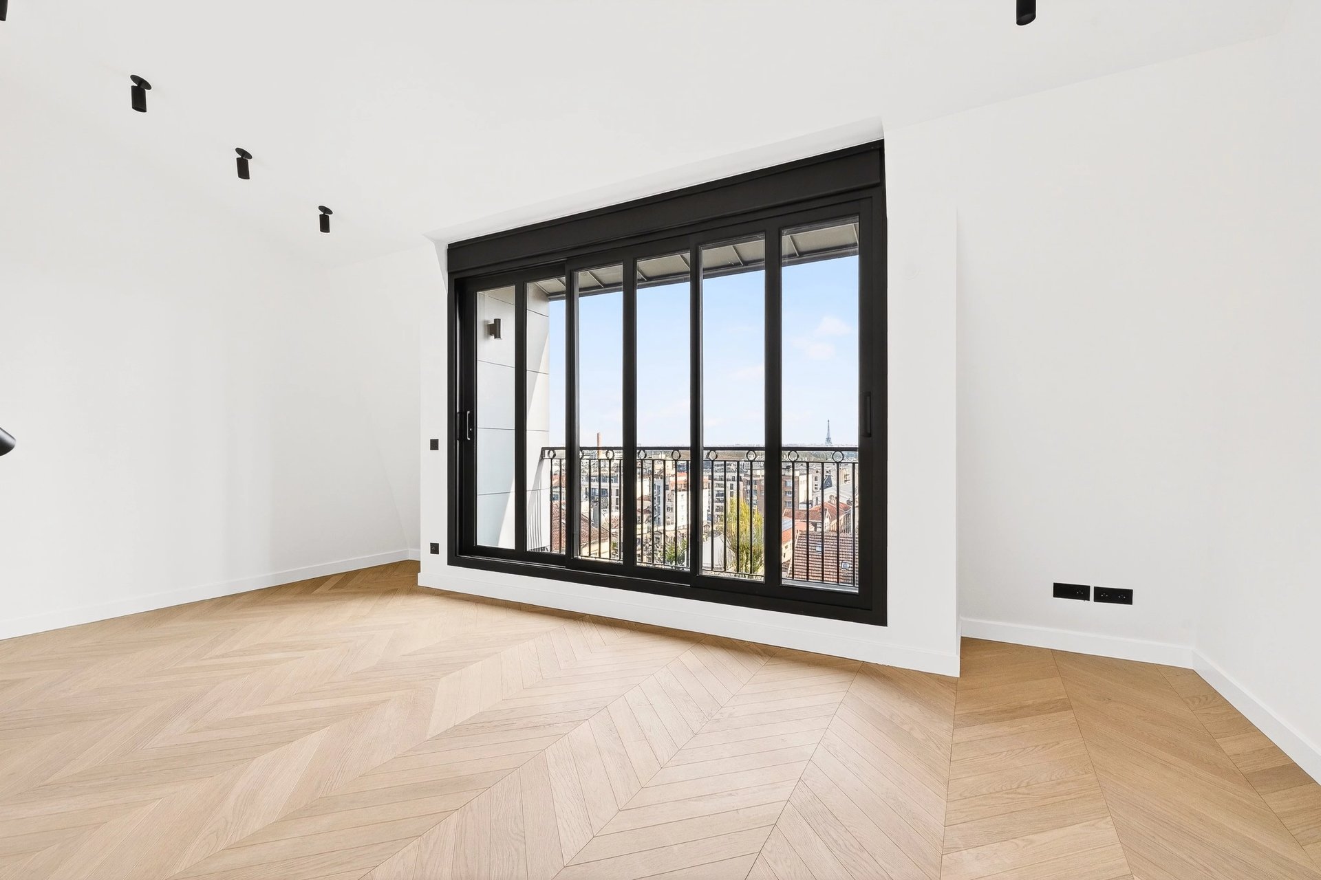 5 Bedroom Villa/Townhouse's Image 11