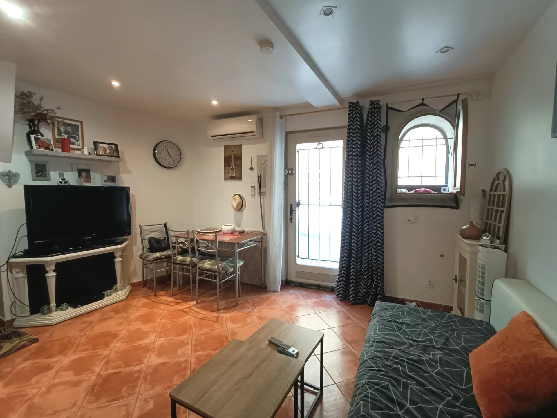 VIAGER OCCUPÉ - MAISON 3 NIVEAUX - CAPESTANG