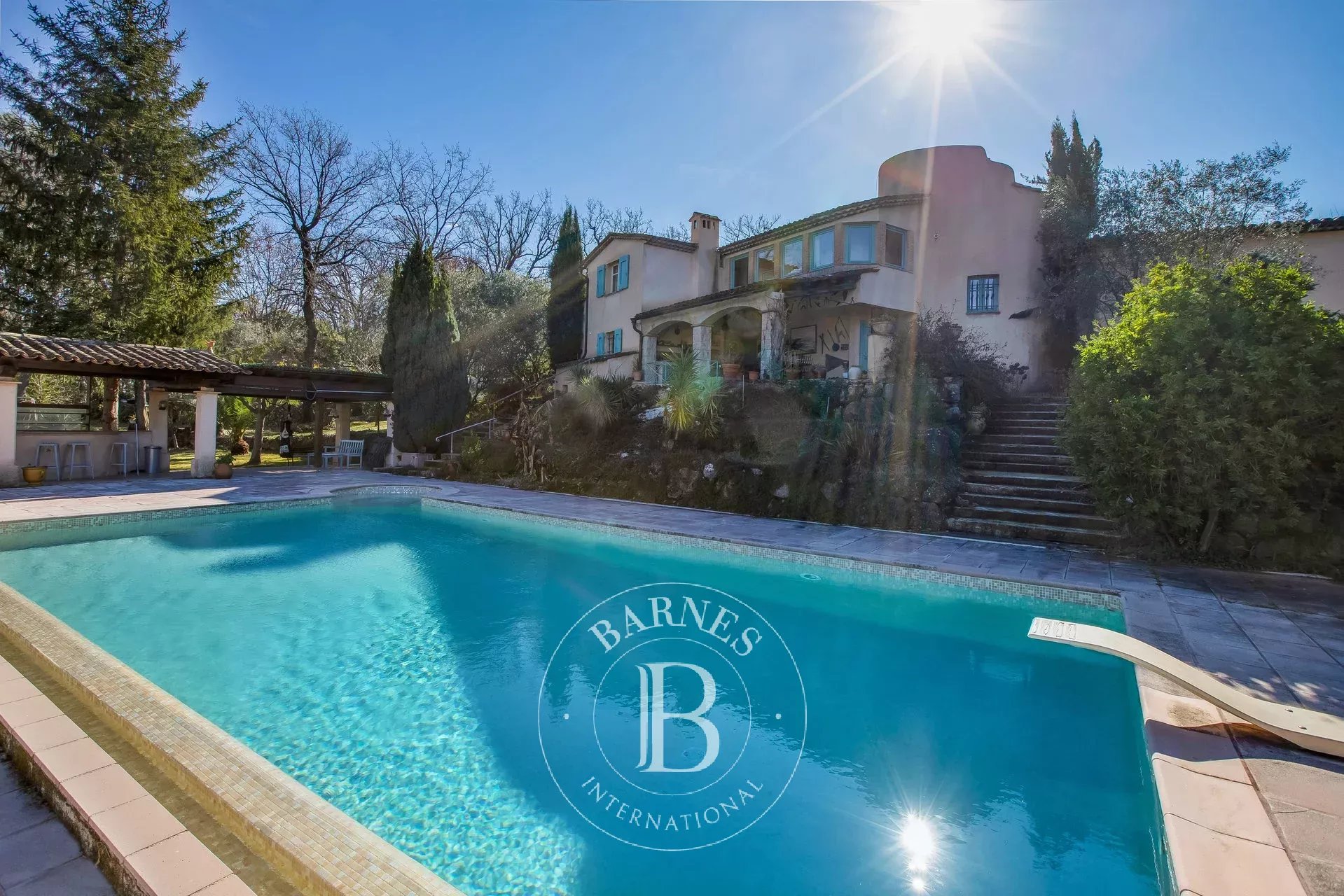 5 min from Valbonne village - Panoramic view - 2 houses - 7 bedrooms