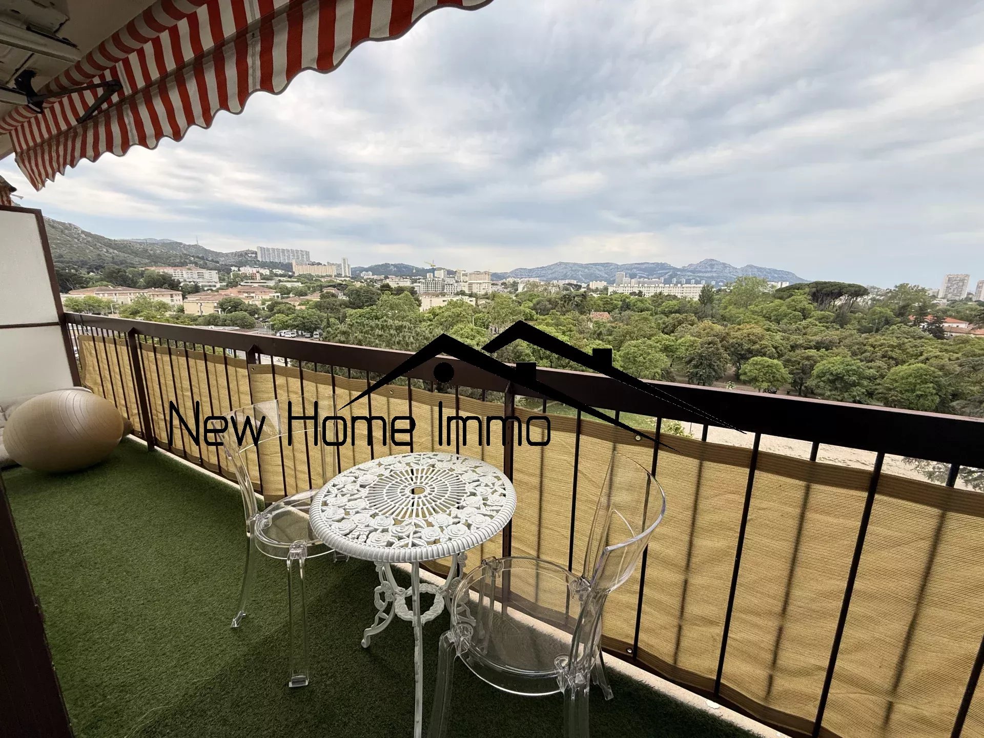 Agence immobilière de 