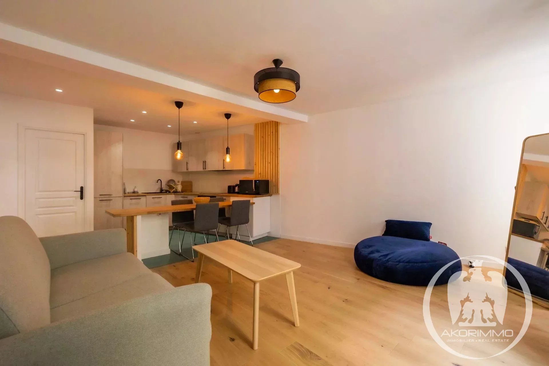 Appartement 2 pièces - Vieux Nice - 53 m²