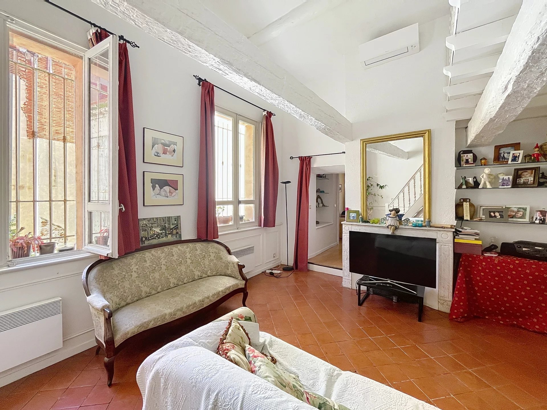 APPARTEMENT ET LOCAL, HYPERCENTRE, AVEC GARAGE, PERPIGNAN