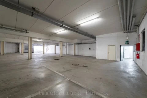 Magazzino---Capannone-in-vendita---Bolzano-11