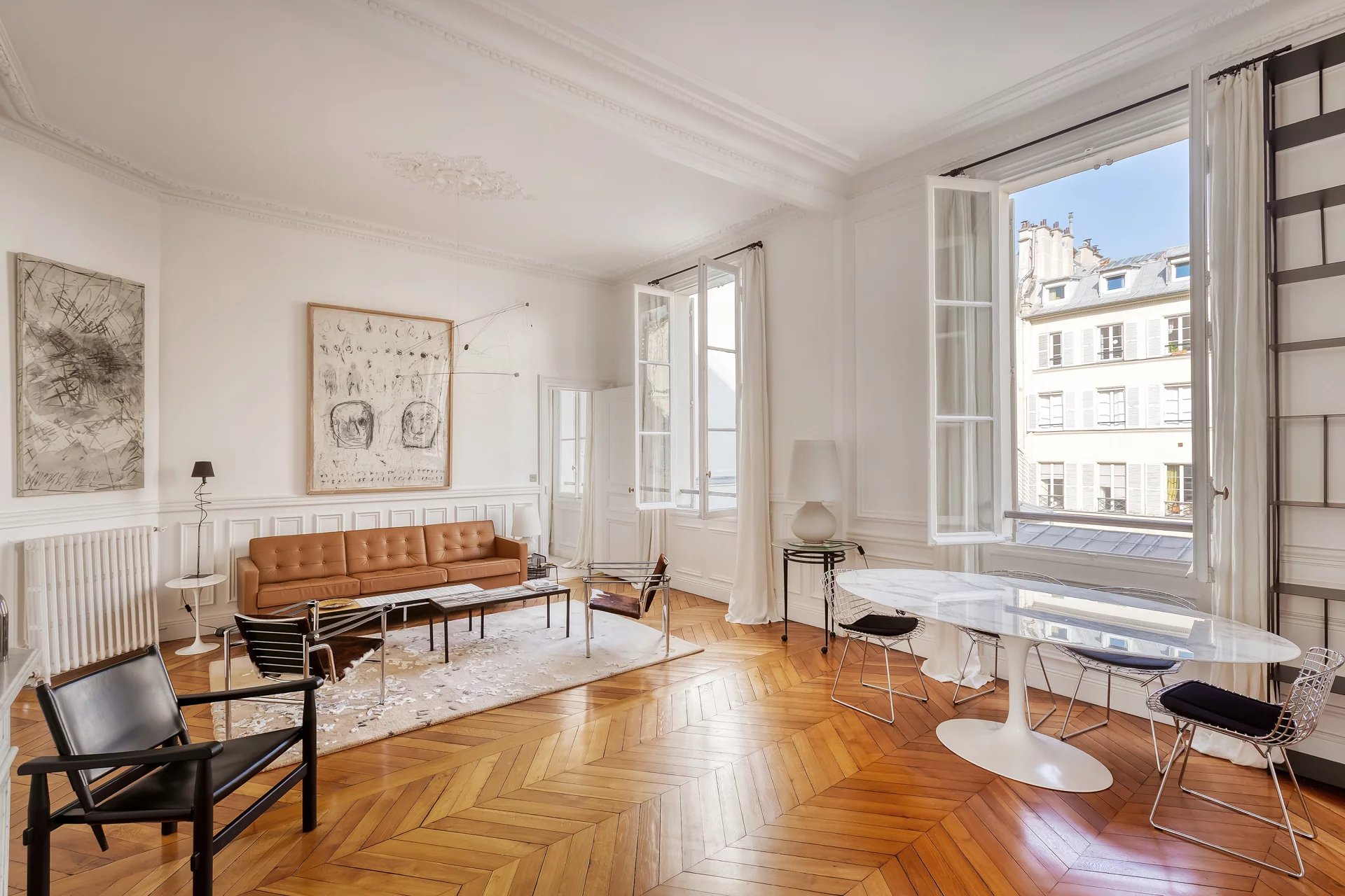 Place du Palais Bourbon - 3 main rooms - 1 bedroom - 89.30 sq.m (961 sq ft)