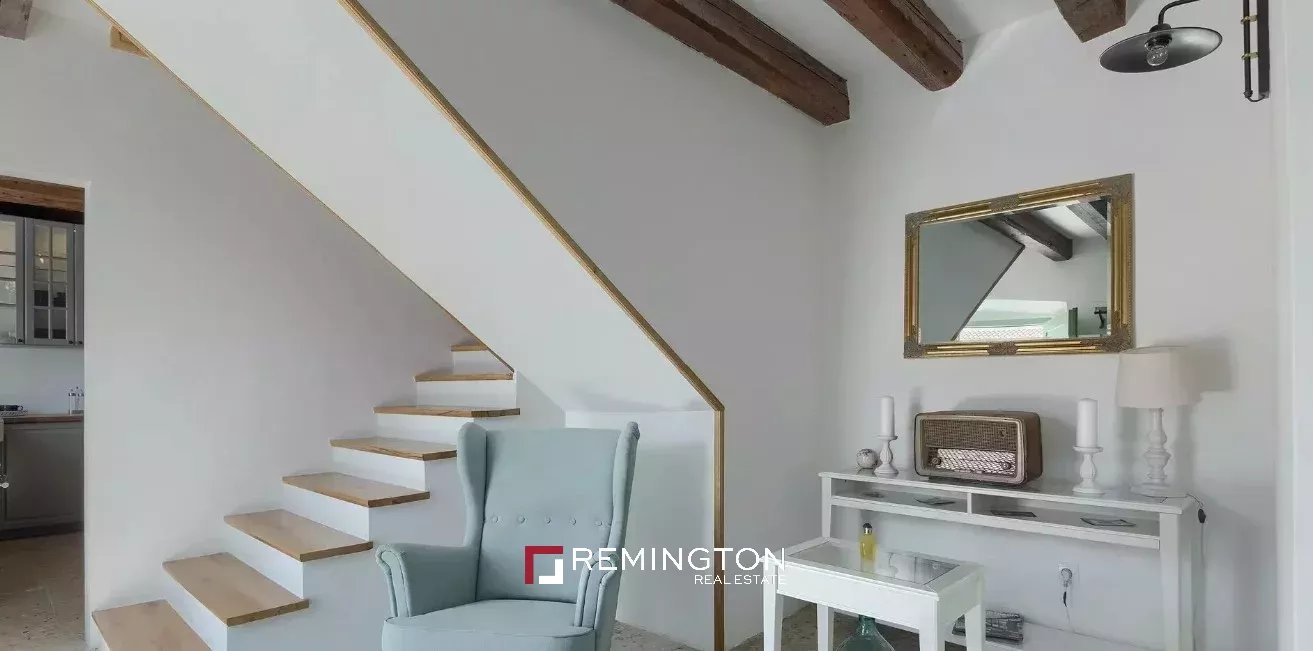 5 Bedroom Villa/Townhouse's Image 25
