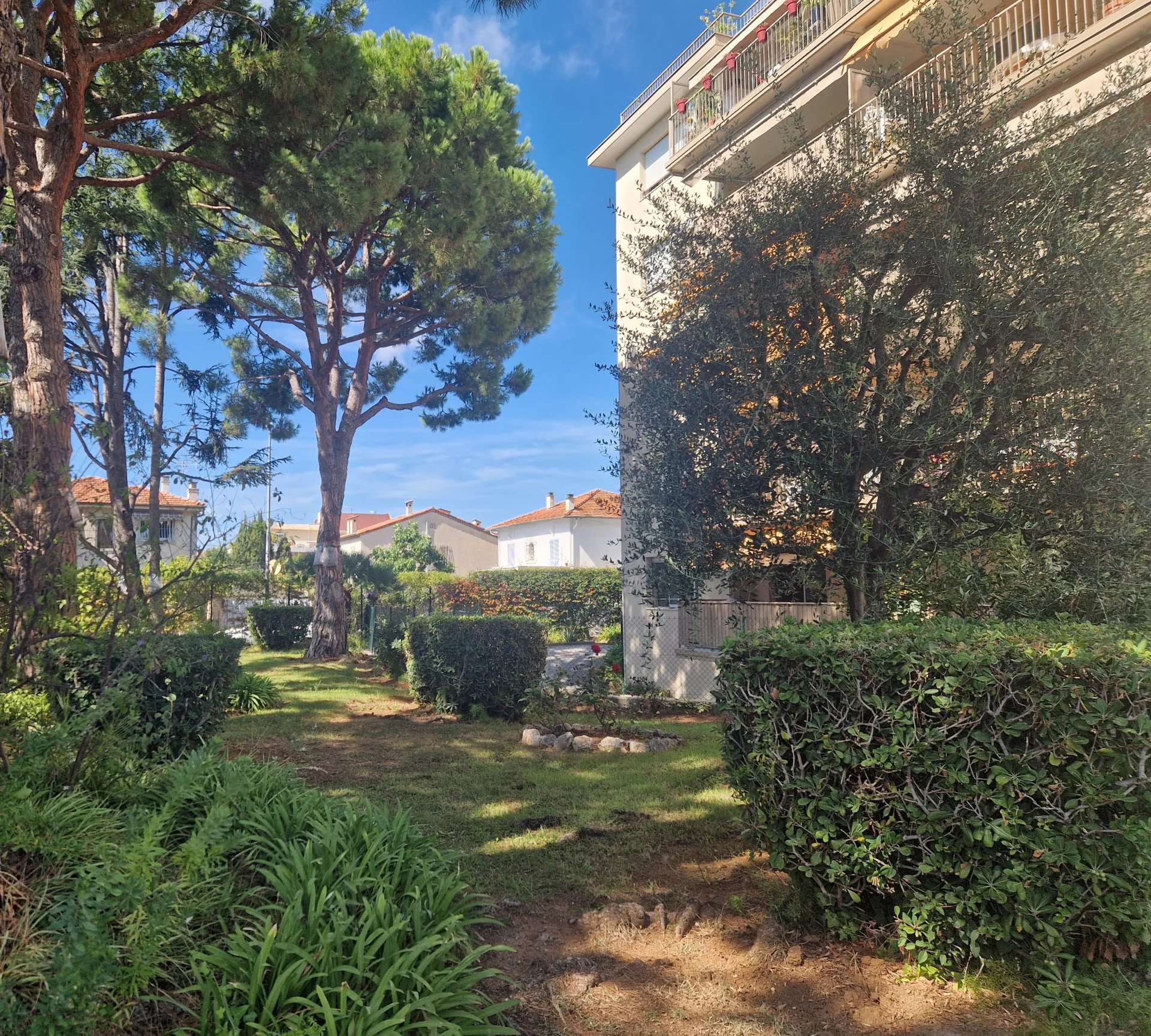 Achat Appartement T4 à Saint-Laurent-du-Var (06700) - 86.93m²
