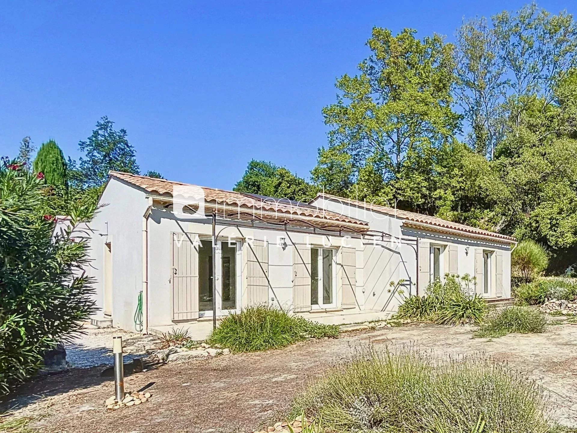 Maison lumineuse de 4 pièces à Saint-Rémy-de-Provence, avec jardin et vue dégagée