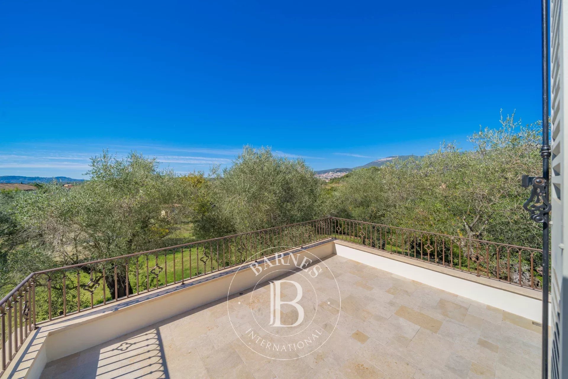 Ev Mougins - picture 38