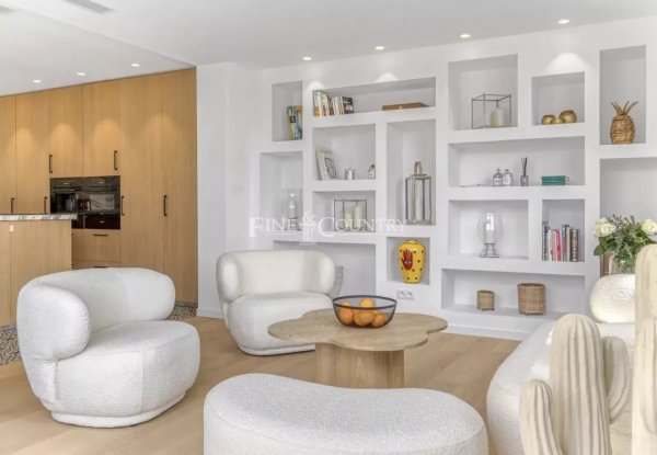 Hedendaagse Luxe Villa in Le Cannet met Uitzicht op Zee — photo 5
