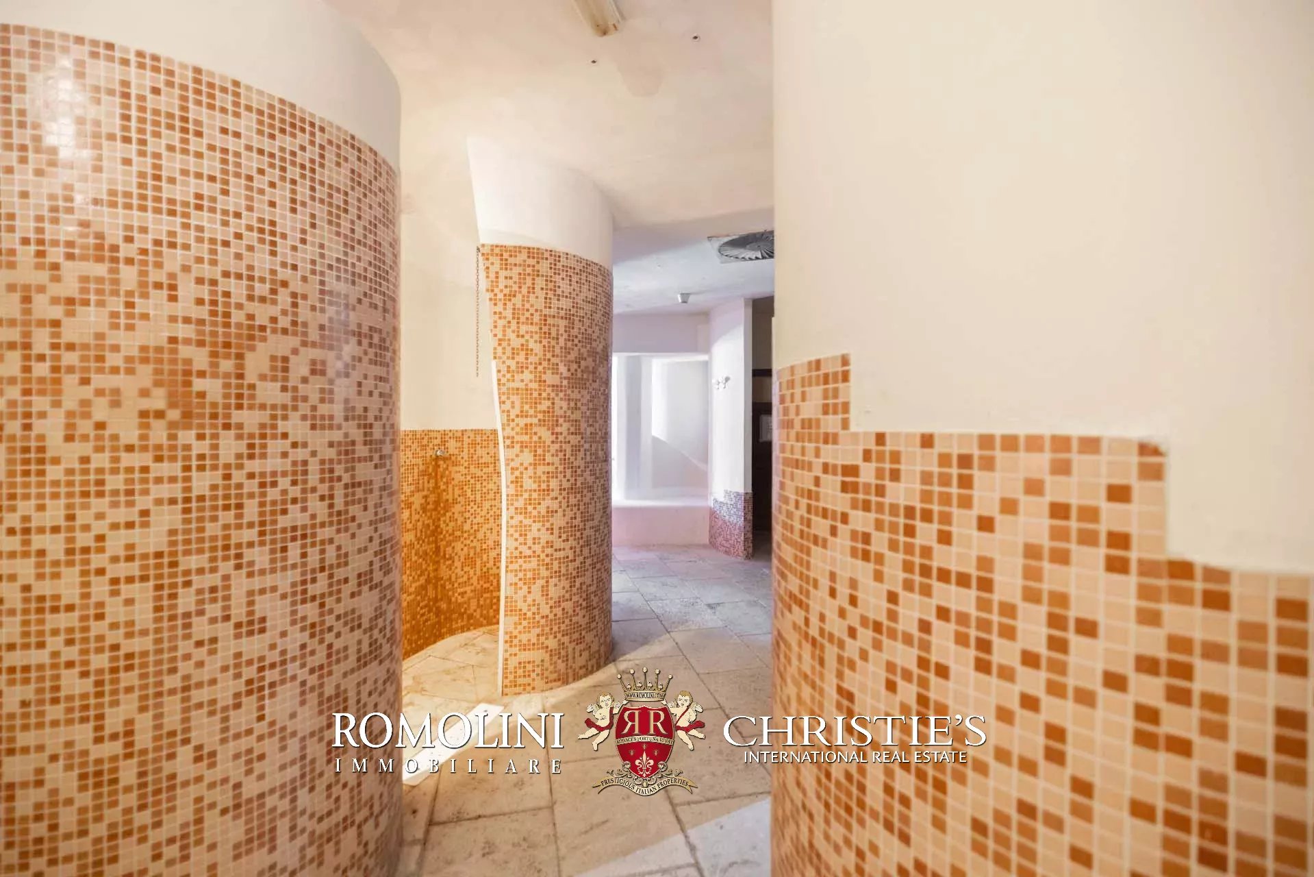 108 Bedroom Villa/Townhouse's Image 80