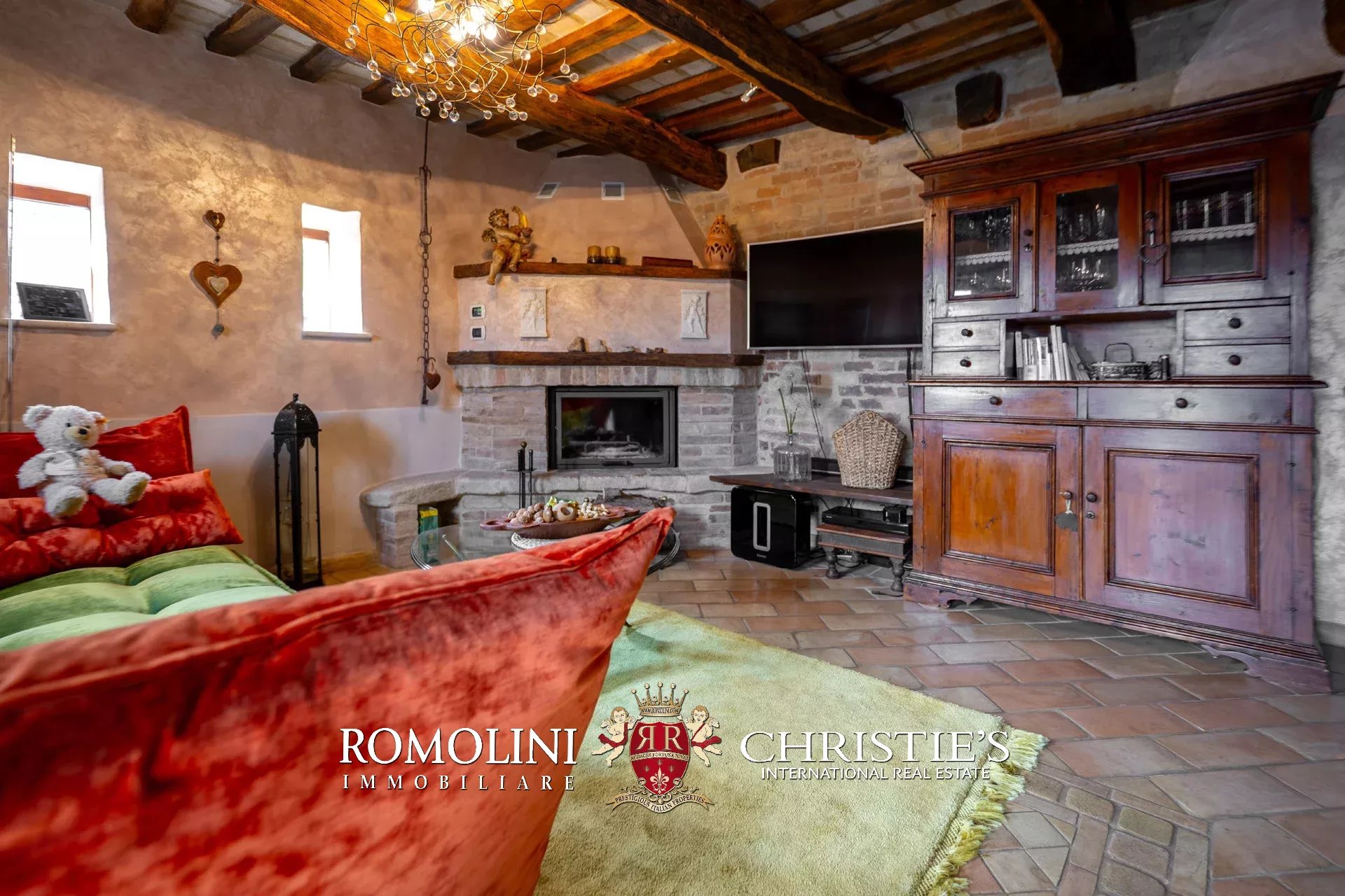 13 Bedroom Vineyard's Image 48