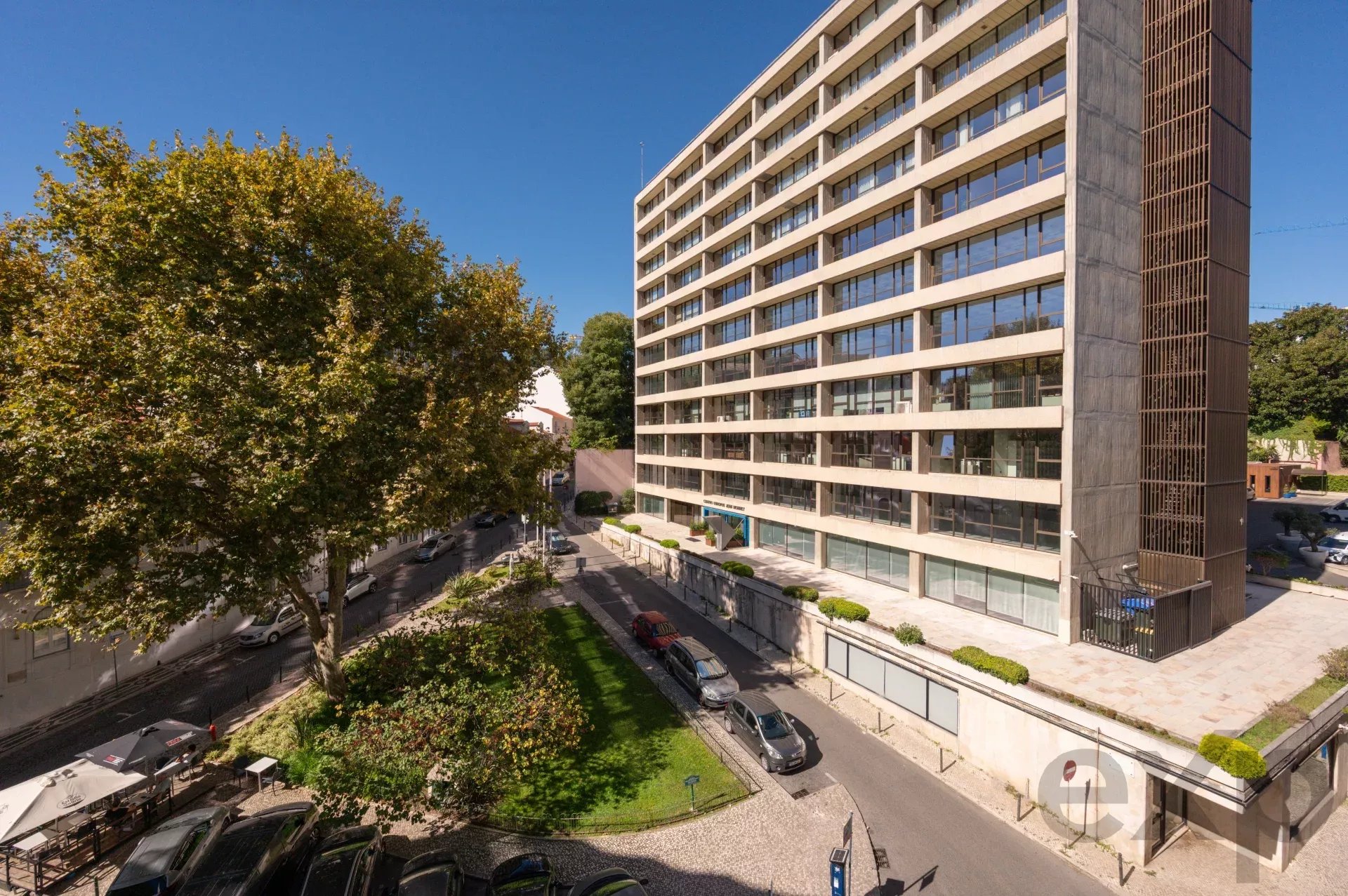 Elegant T2 + 1 Penthouse in Downtown Lisbon 86935832 image 61