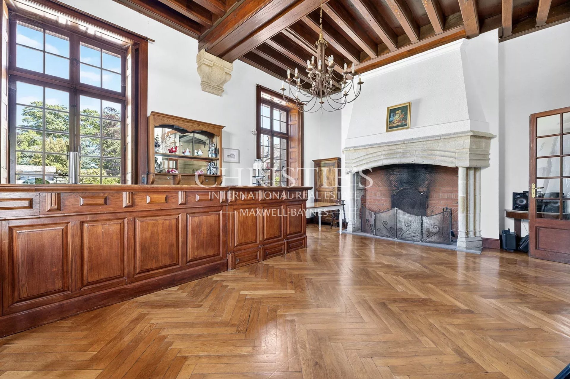 38 Bedroom Chateau's Image 32