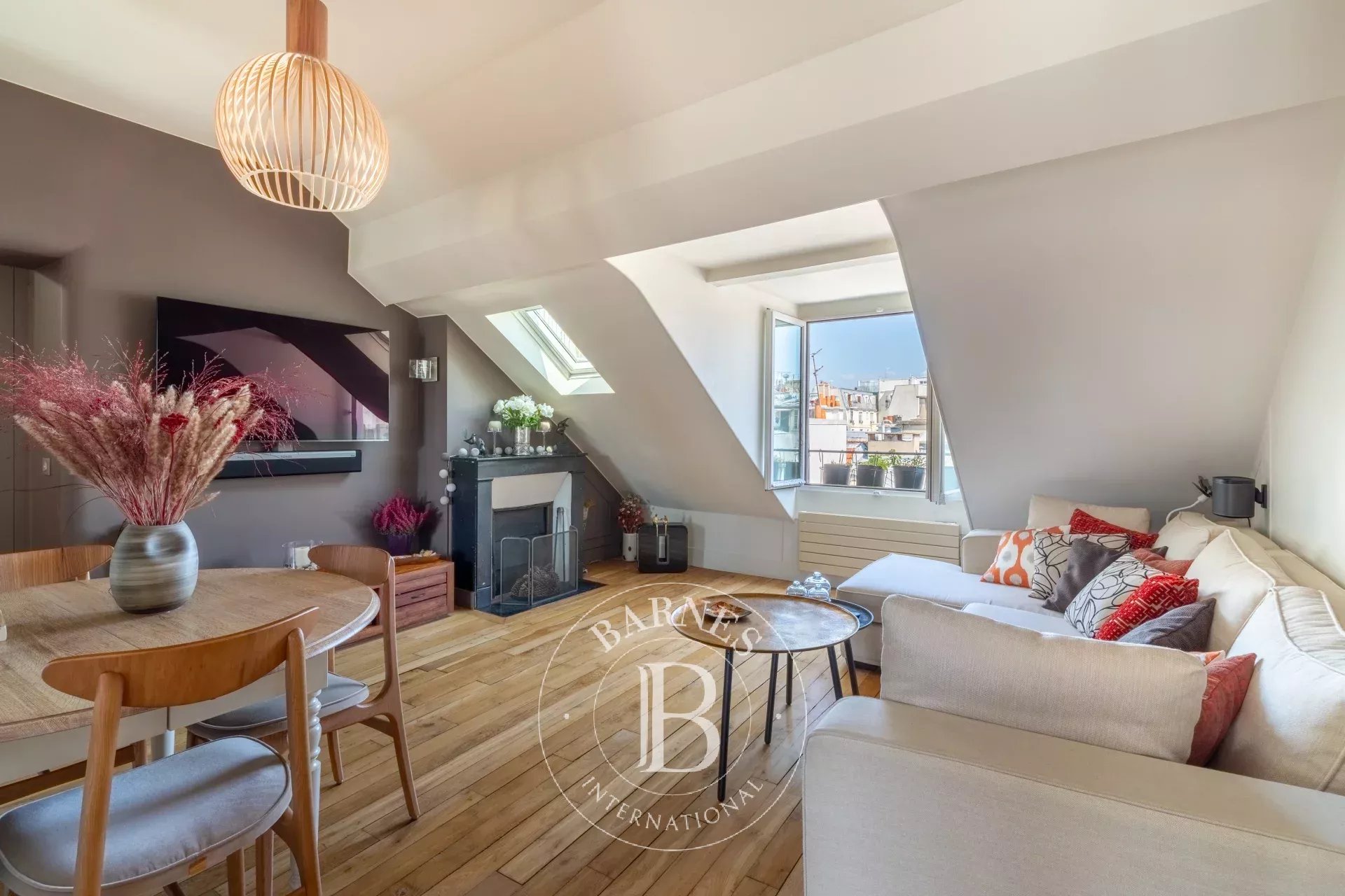 Daire Paris 3ème - picture 5