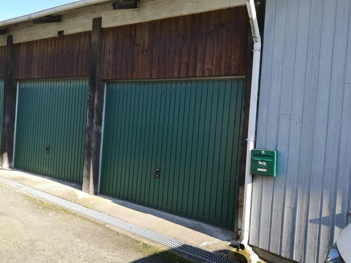 GARAGE