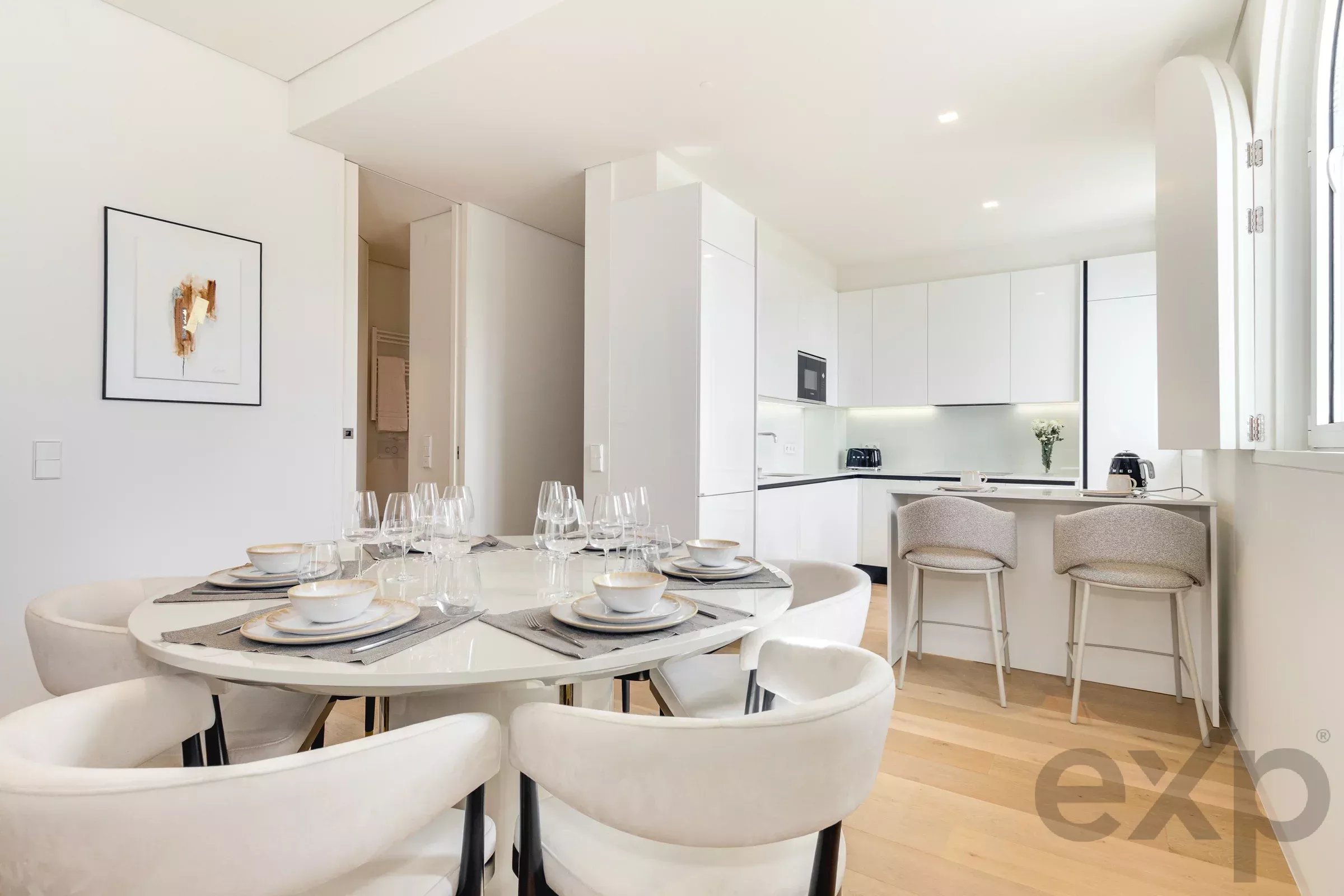 Duplex Apartment 86806328 image 8