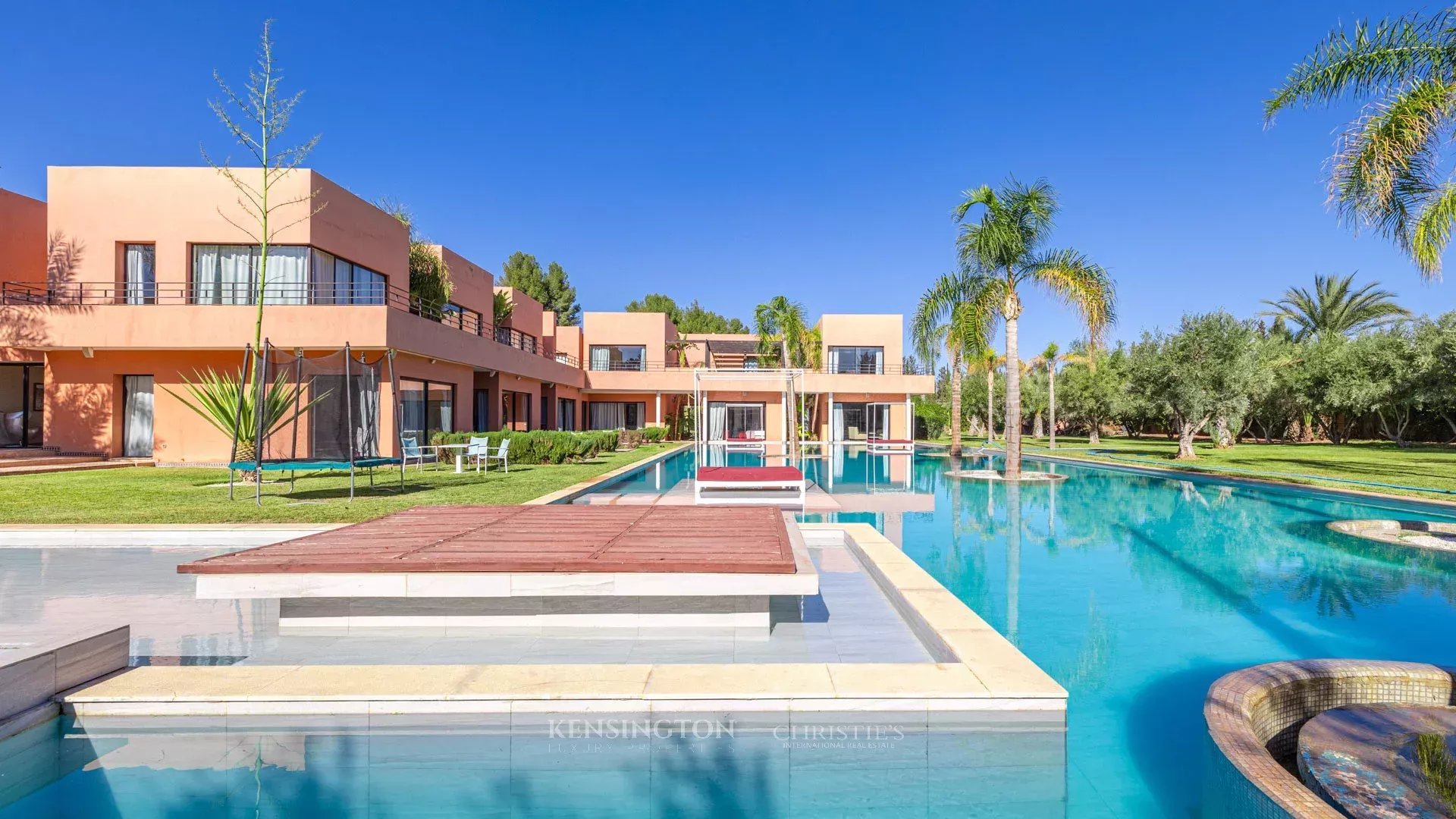 11 Bedroom Villa/Townhouse's Image 57