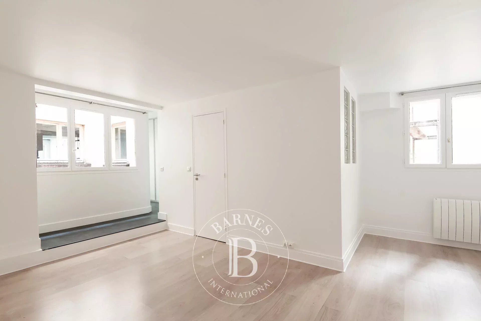 Daire Paris 3ème - picture 5