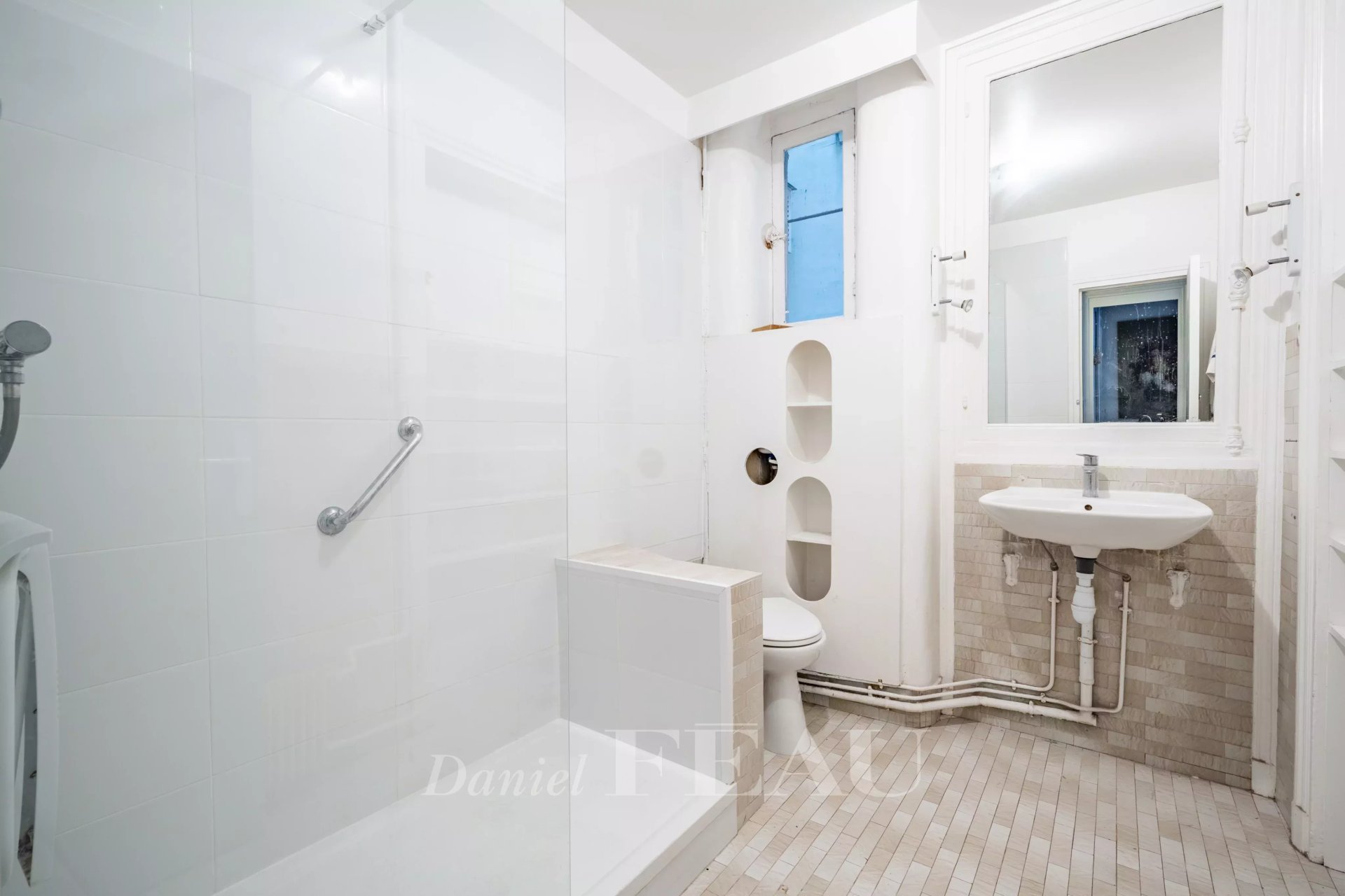 2 Bedroom Apartment/Flat's Image 3