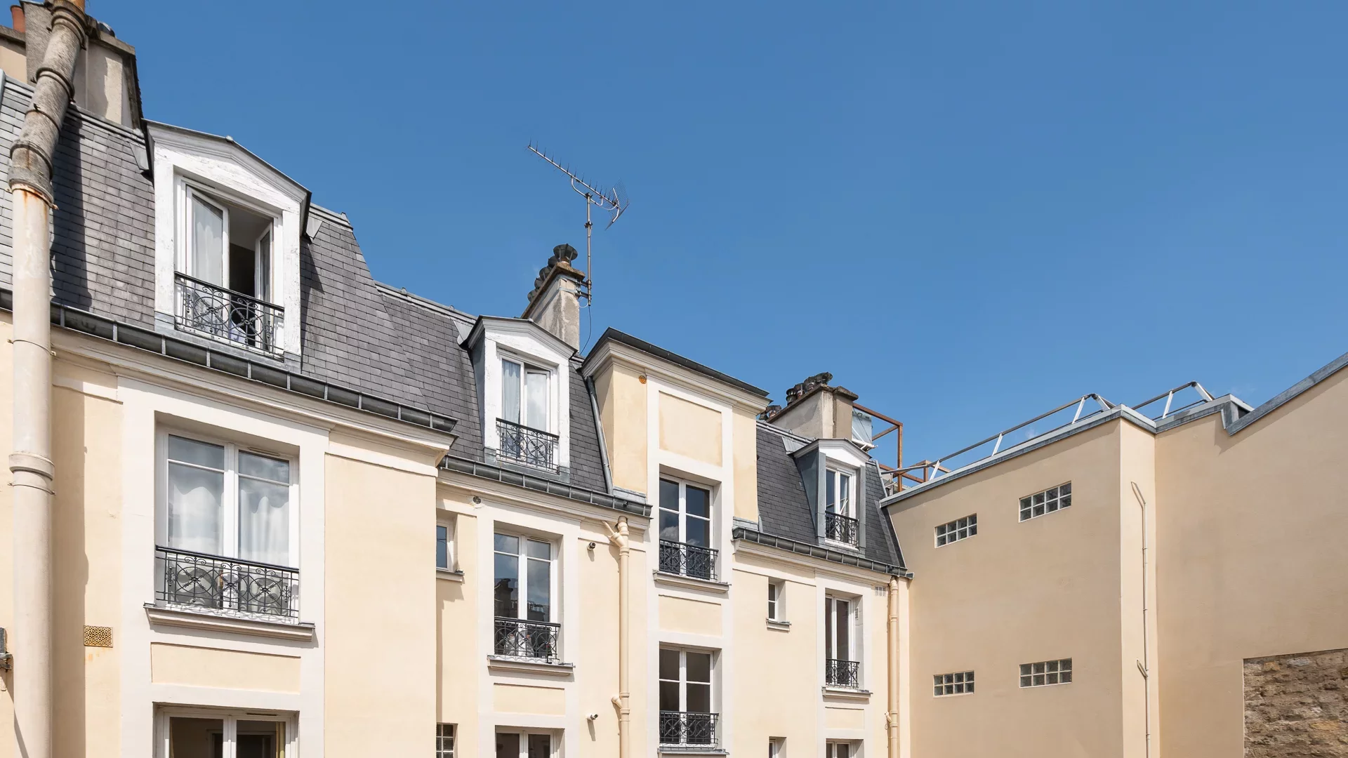 Paris 18e - GRANDES CARRIÈRES