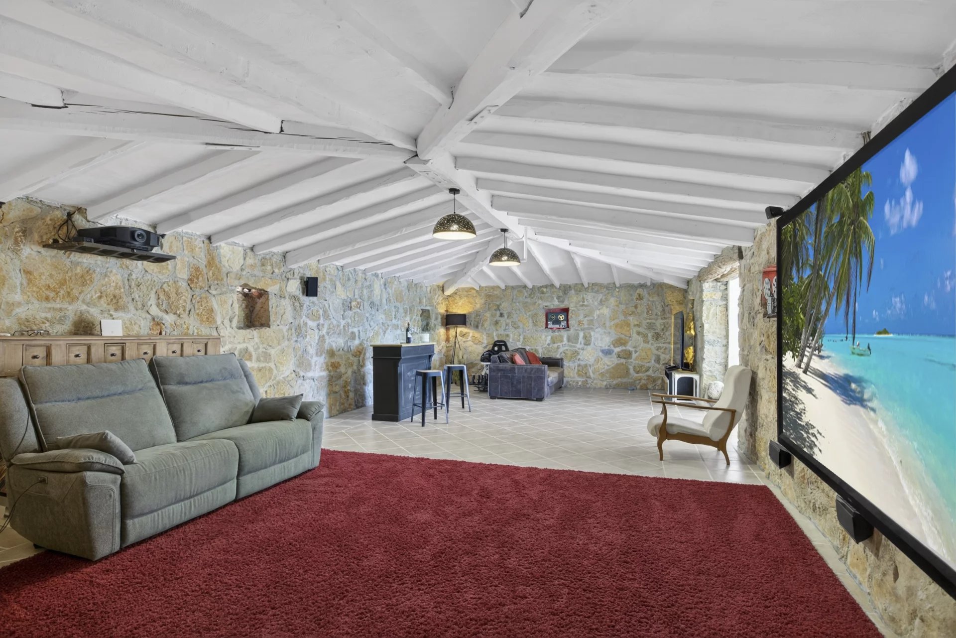 Renovated stone house with independent apartment walking distance to the village – Montauroux
