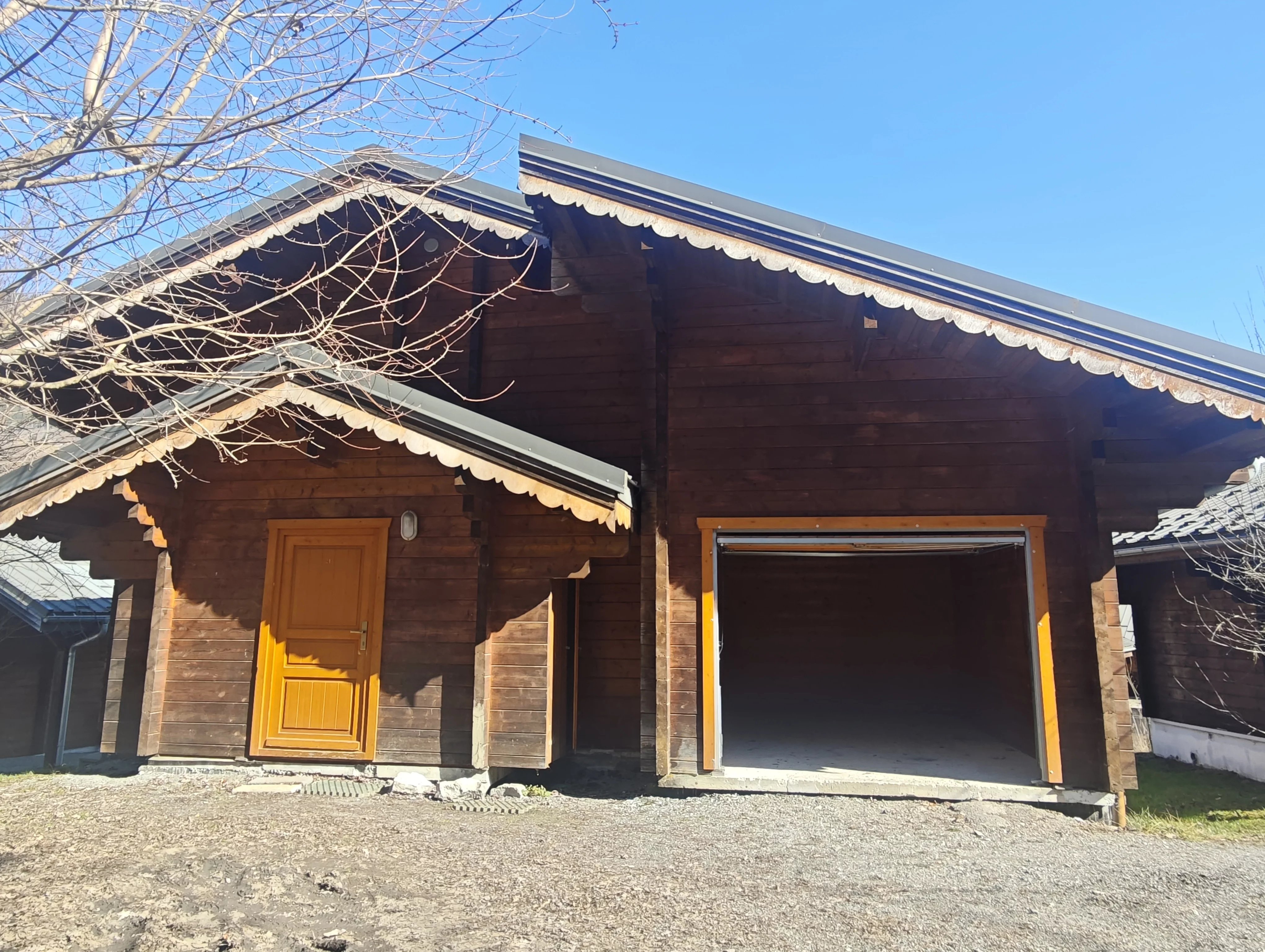 Agence immobilière de AGENCE LES CHENETS IMMOBILIER