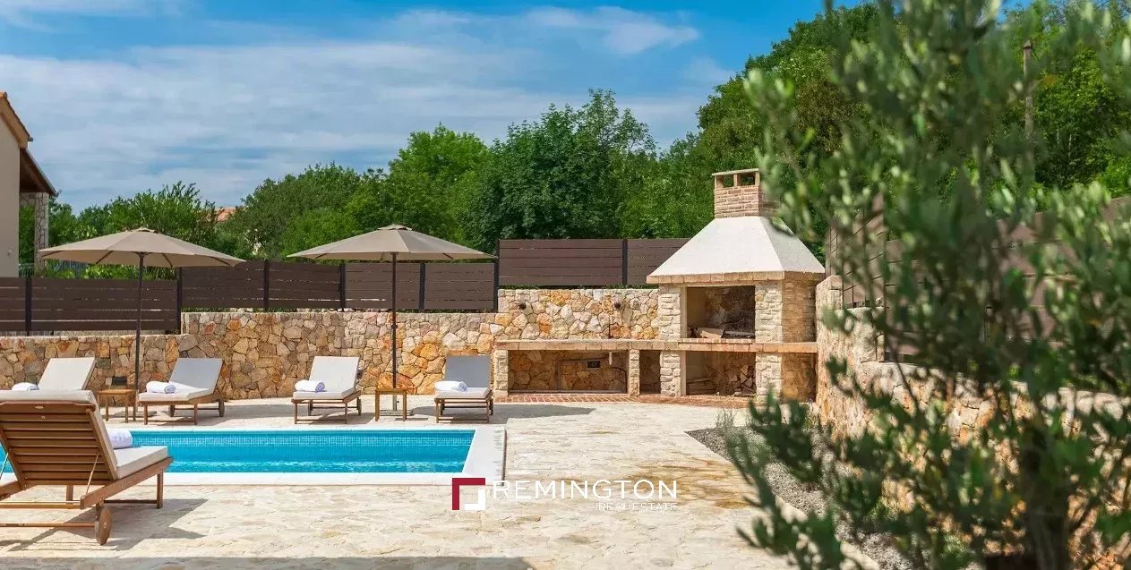 4 Bedroom Villa/Townhouse's Image 14
