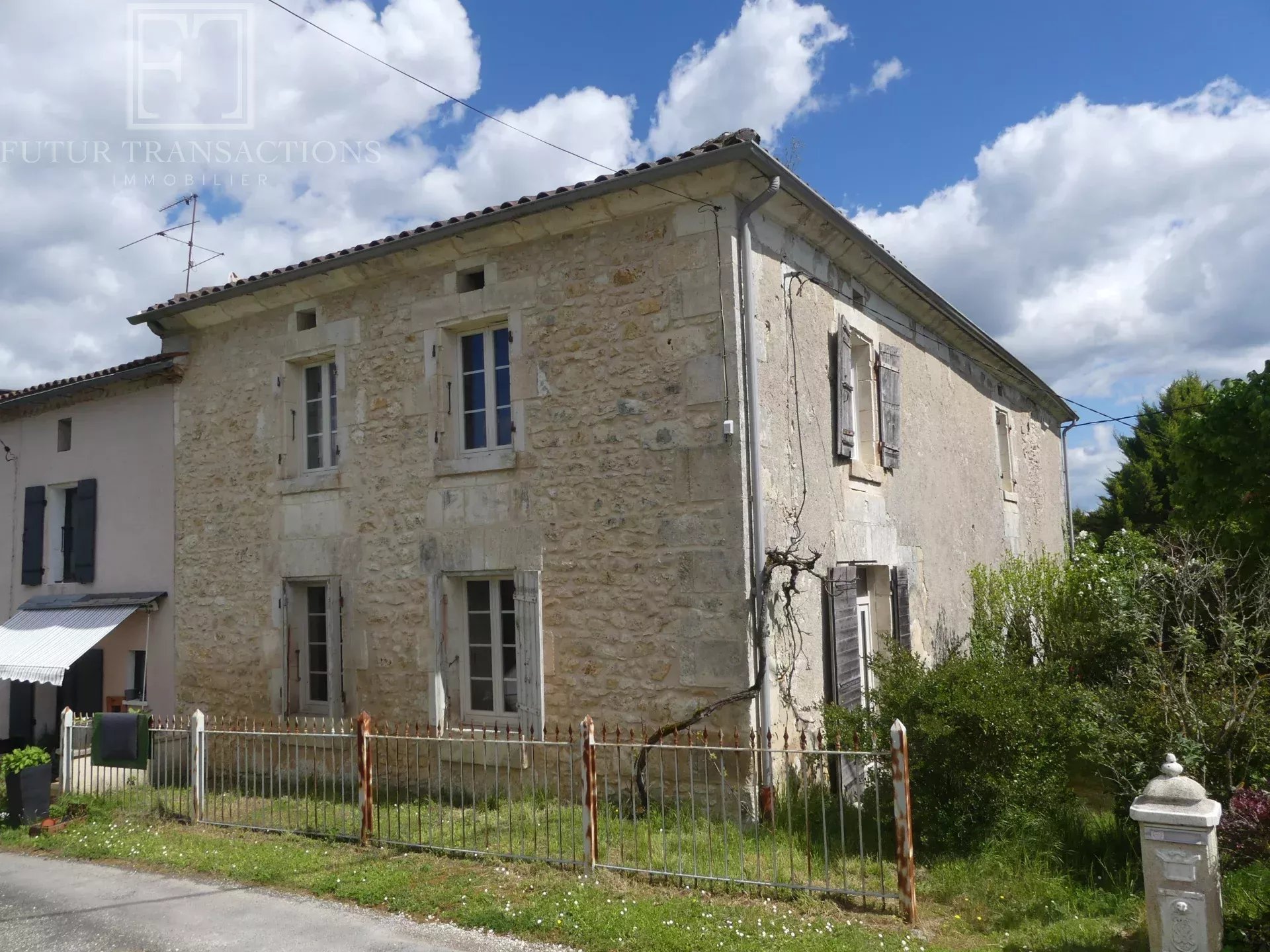 Agence immobilière de FUTUR TRANSACTIONS BRANTOME