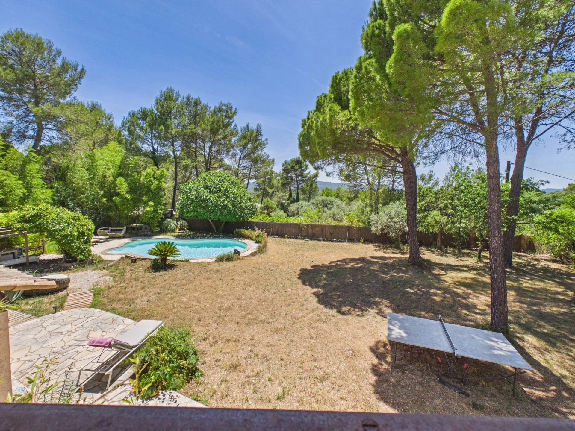 Villa with pool in a peaceful setting - Fayence