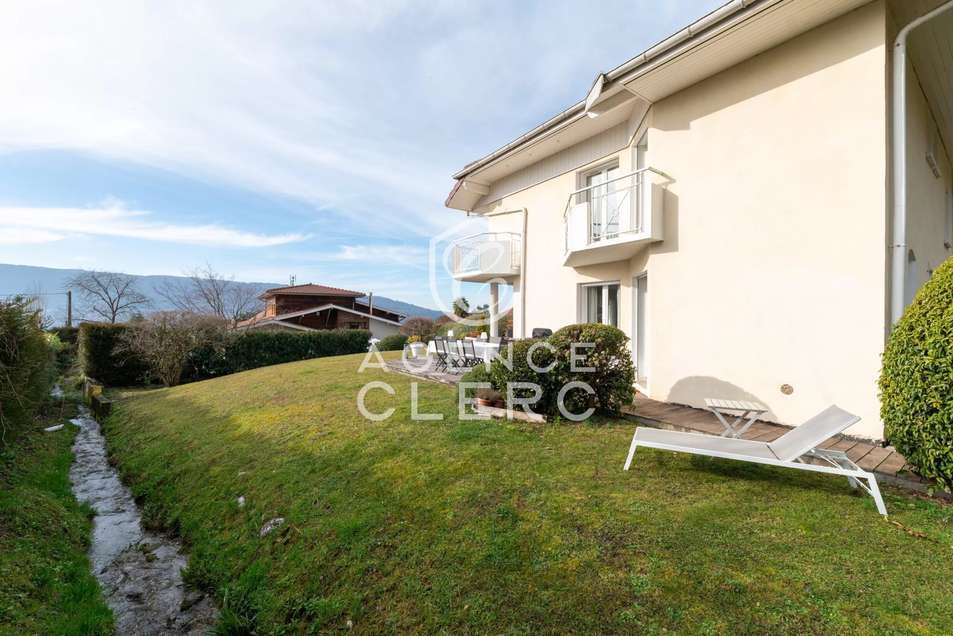 4 Bedroom Villa/Townhouse's Image 8