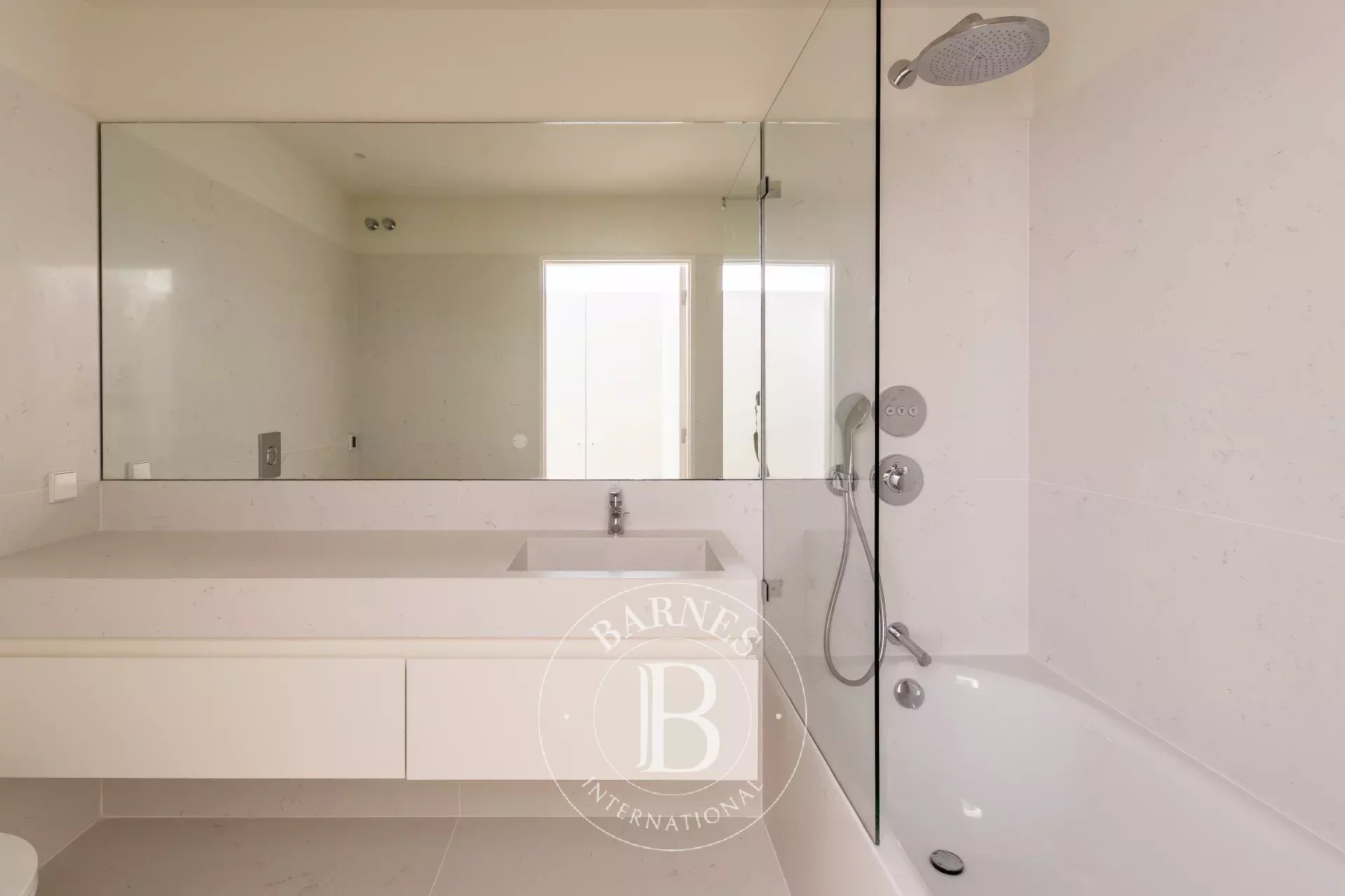 Daire Arroios - picture 10