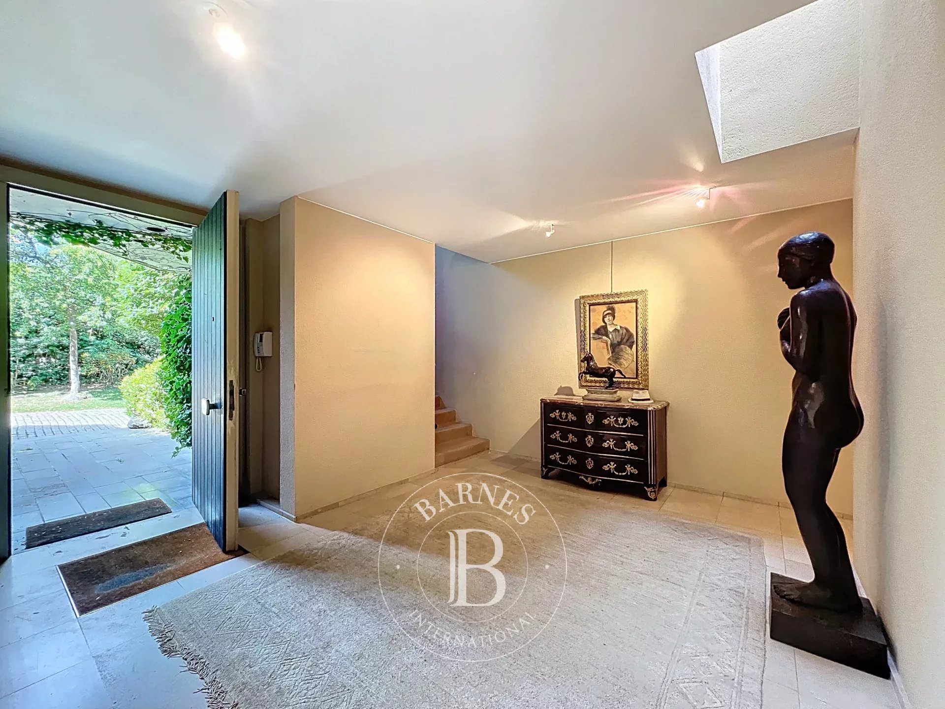 Uccle - Sublime villa Corbiau sur un beau terrain arboré
