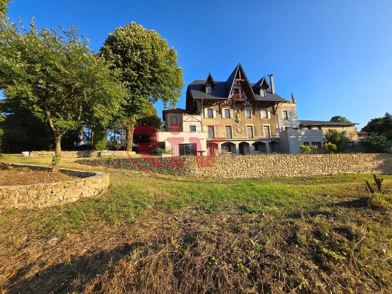 Agence immobilière de 