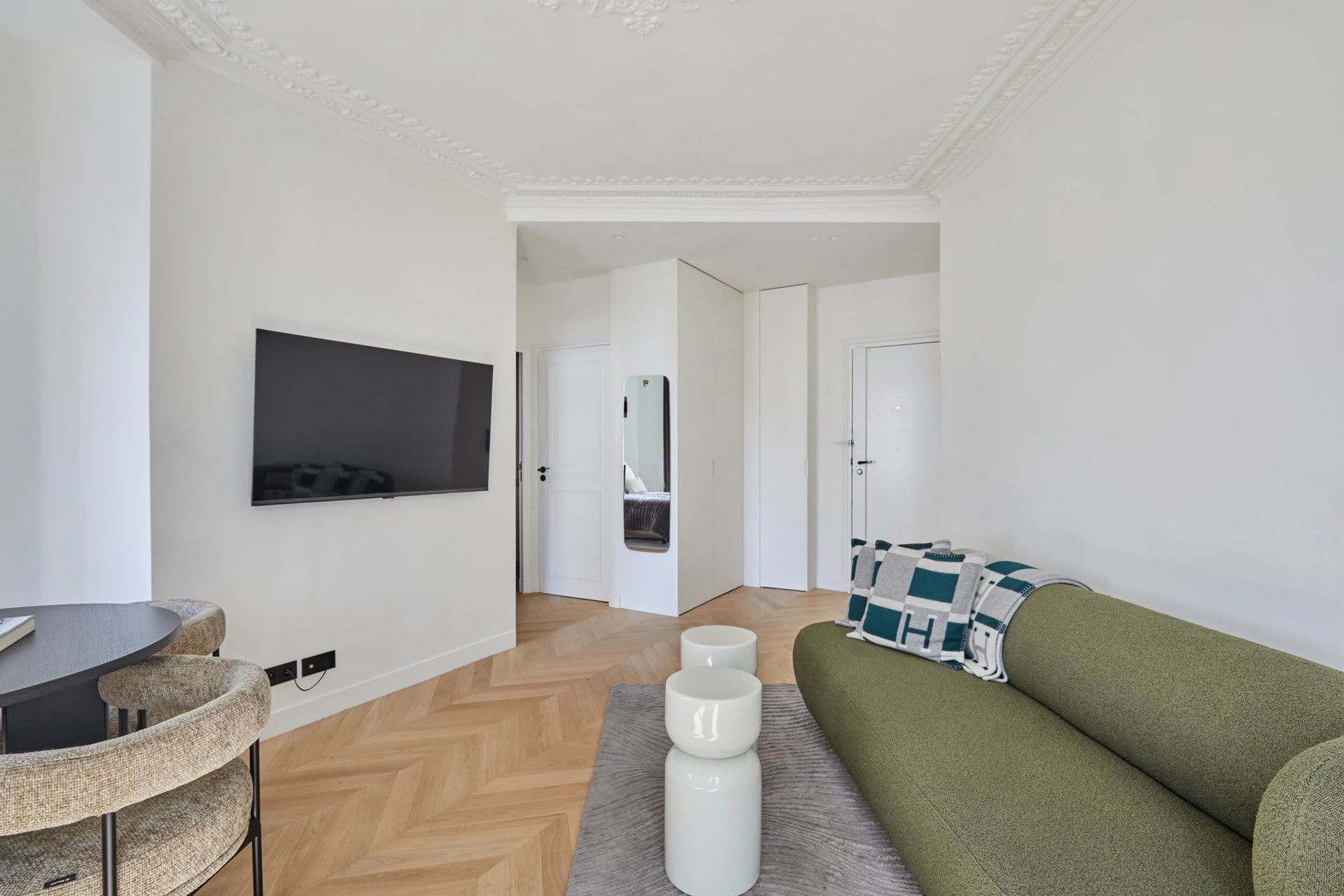 2 Bedroom Apartment/Flat's Image 8