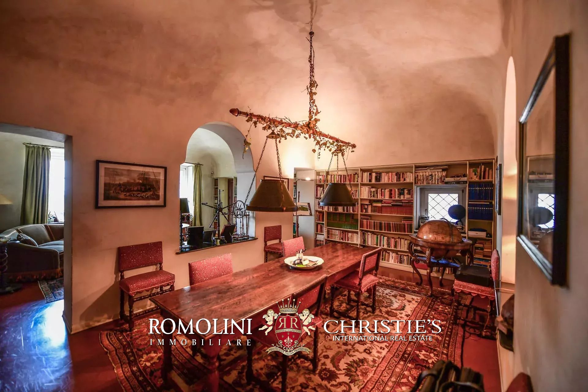 17 Bedroom Villa/Townhouse's Image 32