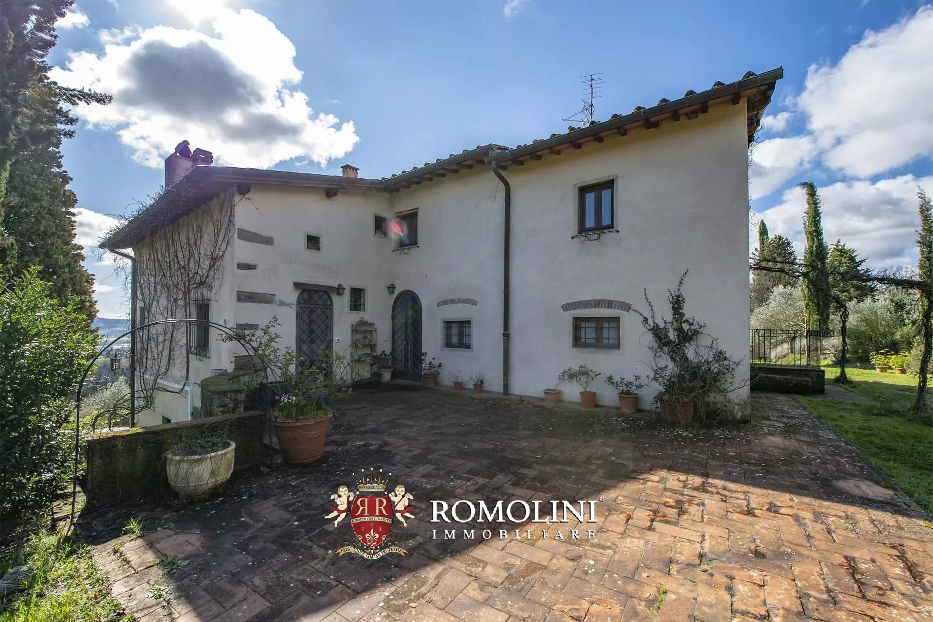 11 Bedroom Villa/Townhouse's Image 21