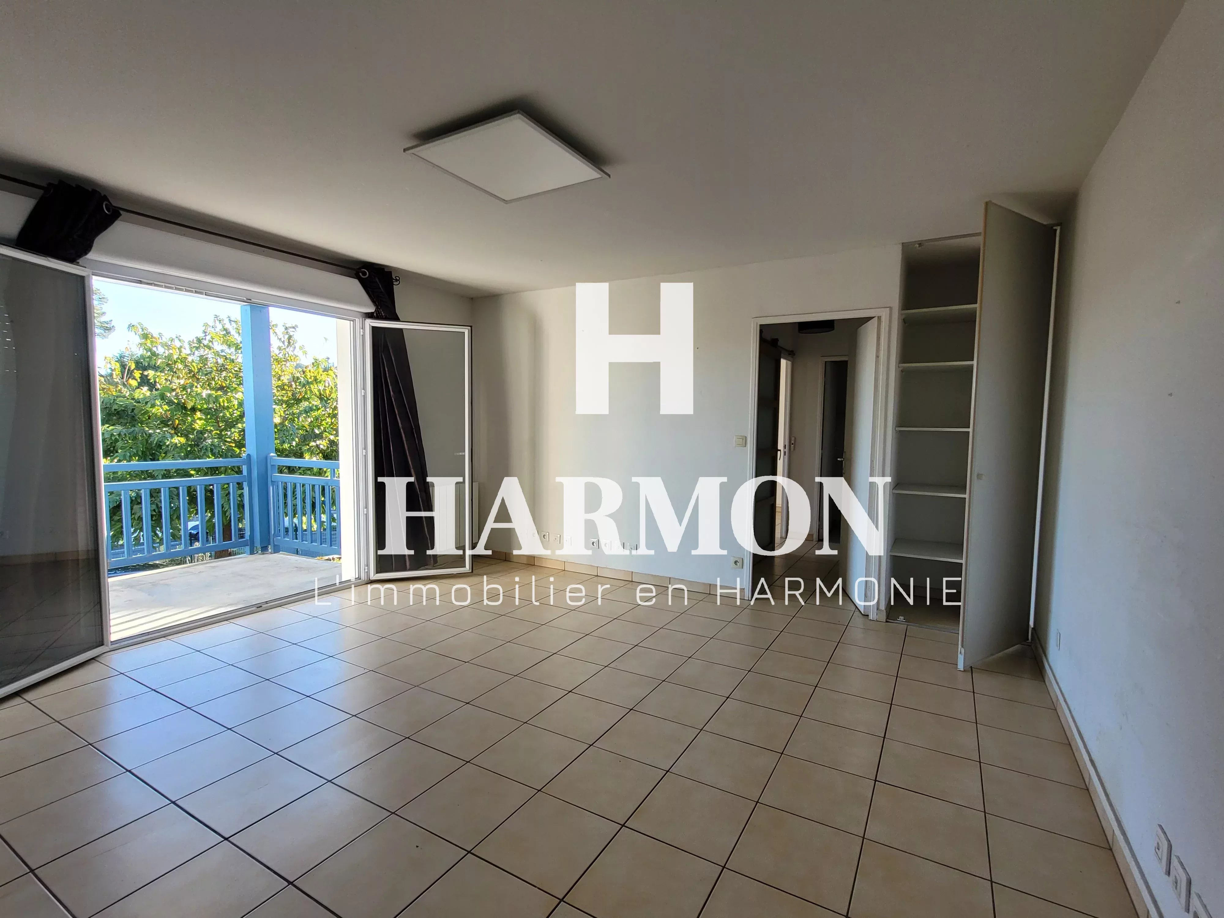 Harmon à vendre : Appartement T2 dans une résidence calme, à Saint jean de Luz - Photo 2