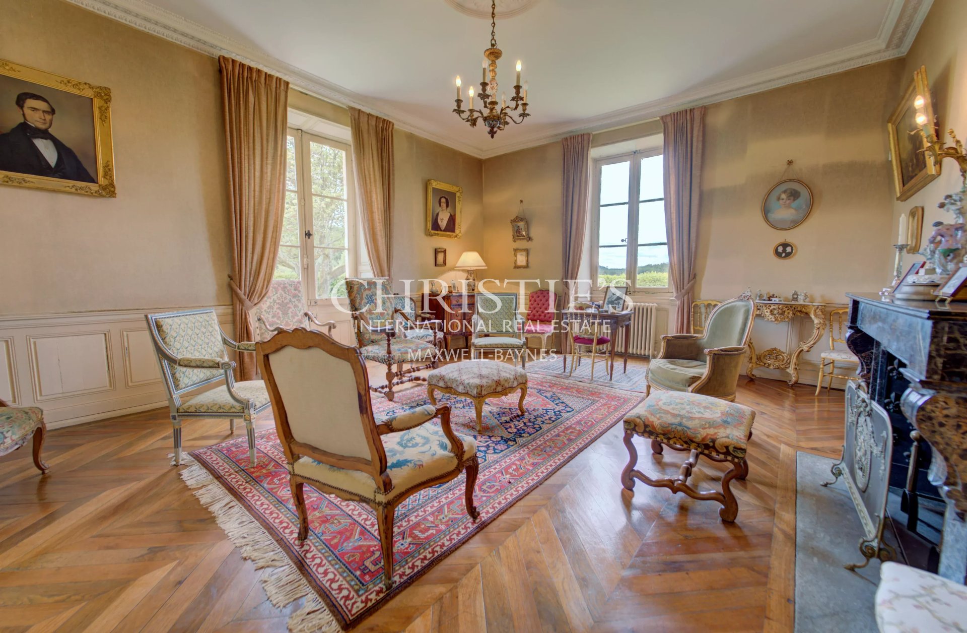 11 Bedroom Chateau's Image 11