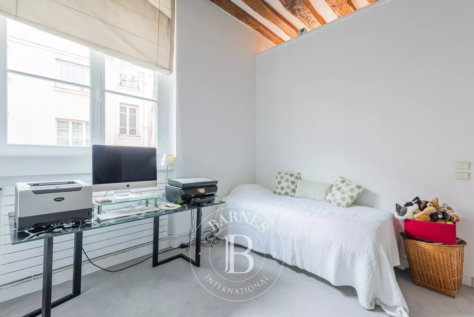 Daire Paris 3ème - picture 11