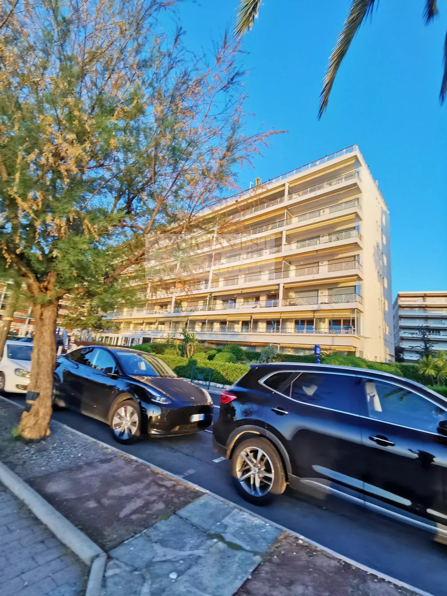 Agence immobilière de AZUR INVEST IMMOBILIER