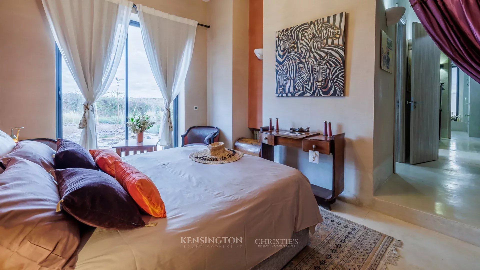 5 Bedroom Villa/Townhouse's Image 4