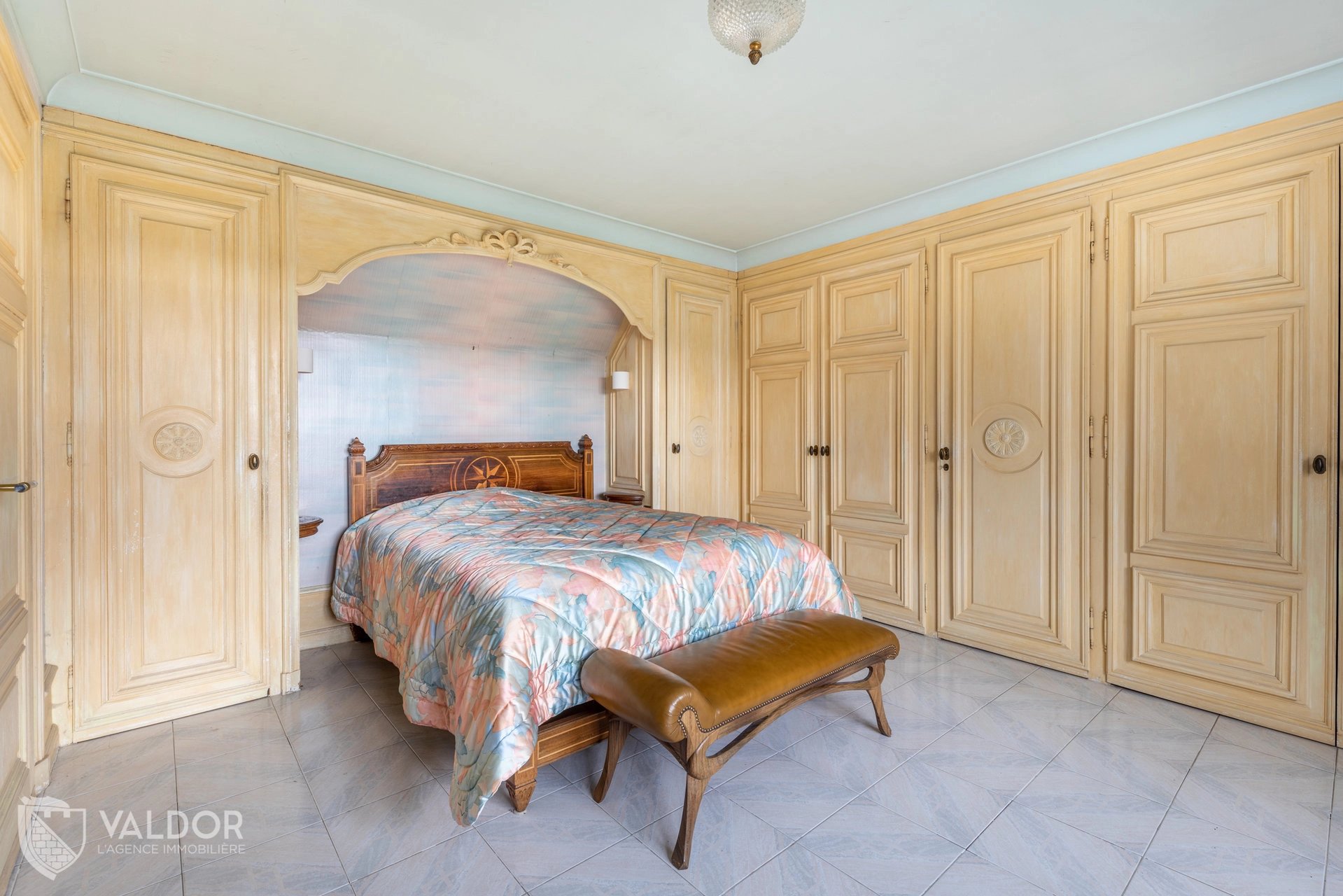 Maison atypique de 190 m² avec grand terrain
