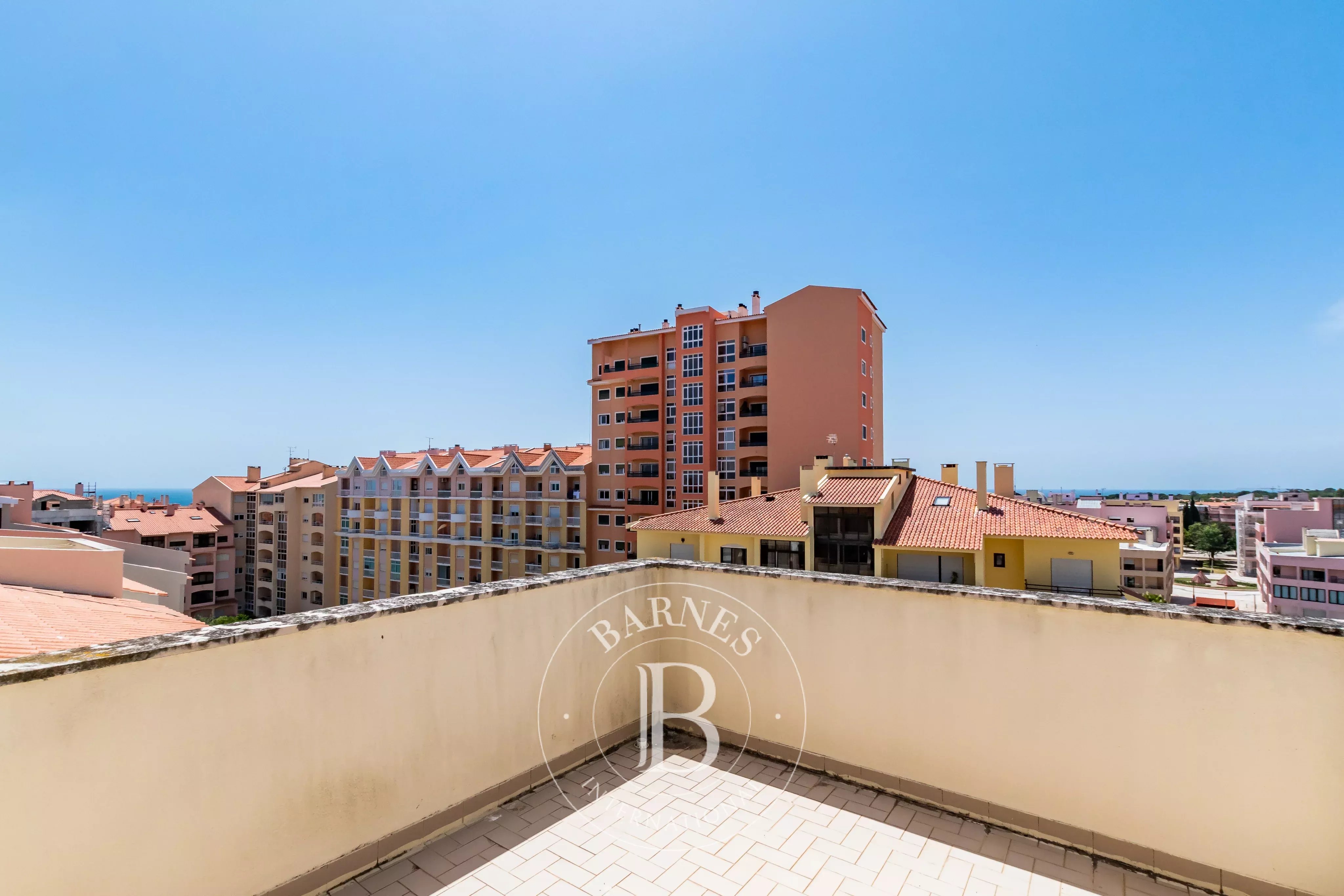 Duplex amplo e luminoso em Cascais