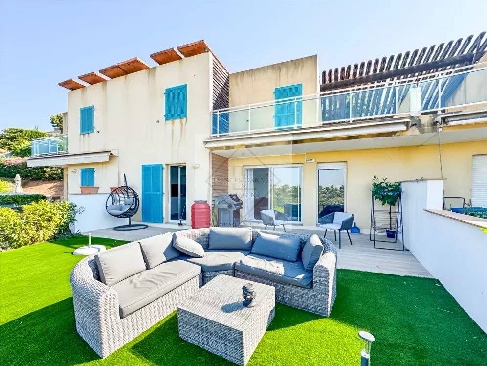 MAGNIFIQUE MAISON MITOYENNE AVEC VUE MER & COLLINES – 4 CHAMBRES – DOUBLE GARAGE – PISCINE — photo 20