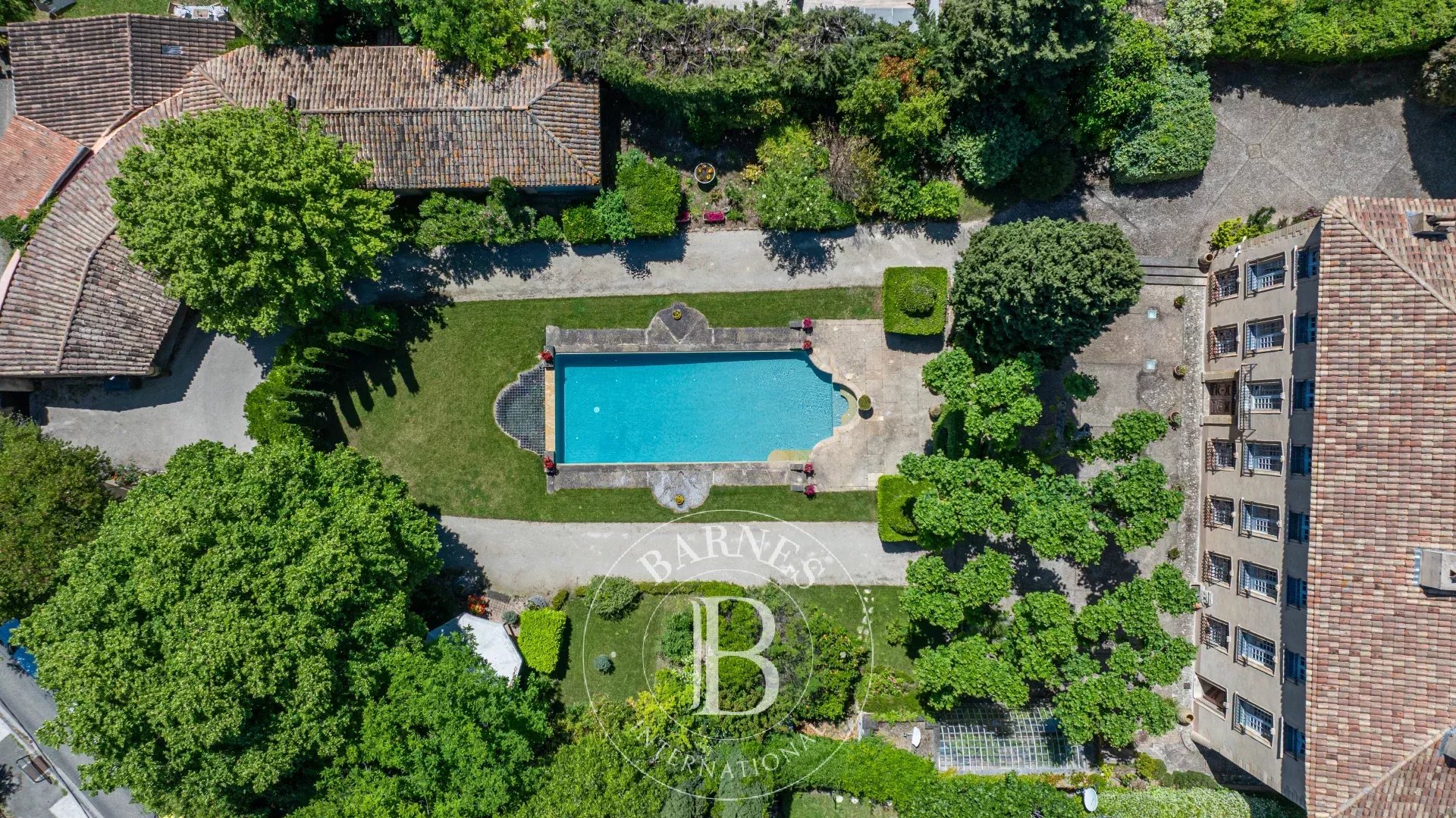 Kirevi Aix-en-Provence - picture 33