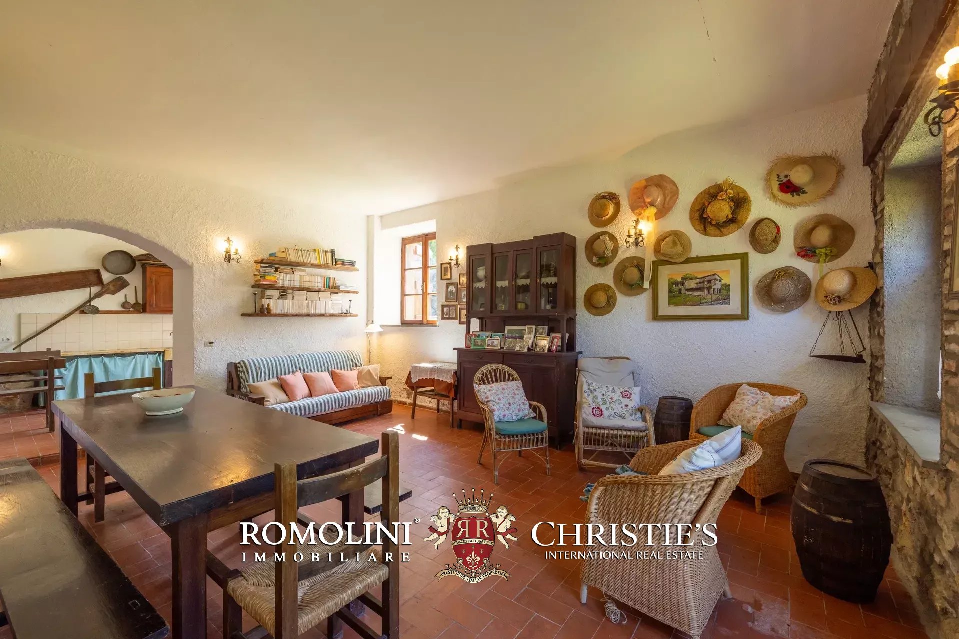 3 Bedroom Villa/Townhouse's Image 26