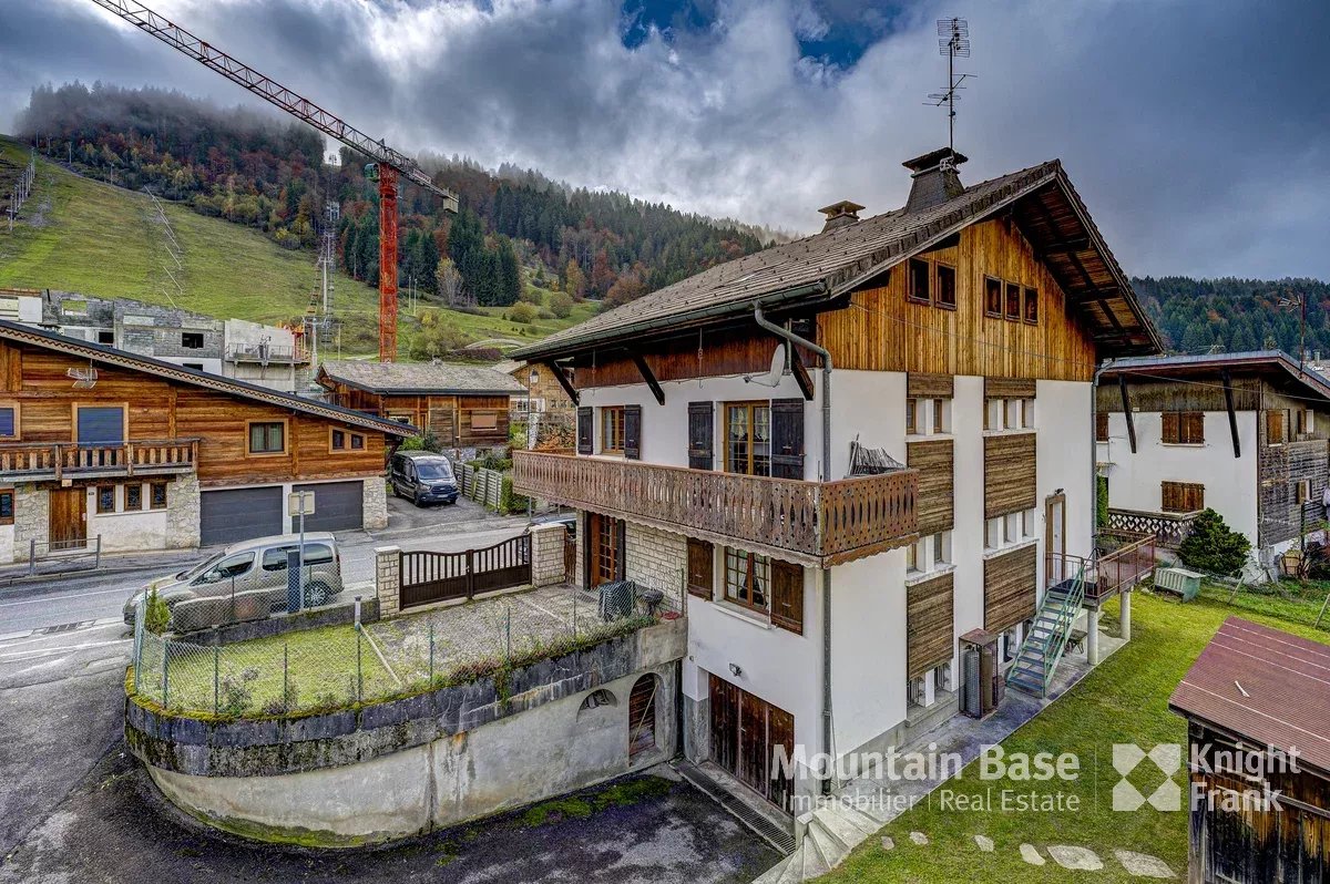 Photo of Large, detached chalet in prime central Morzine