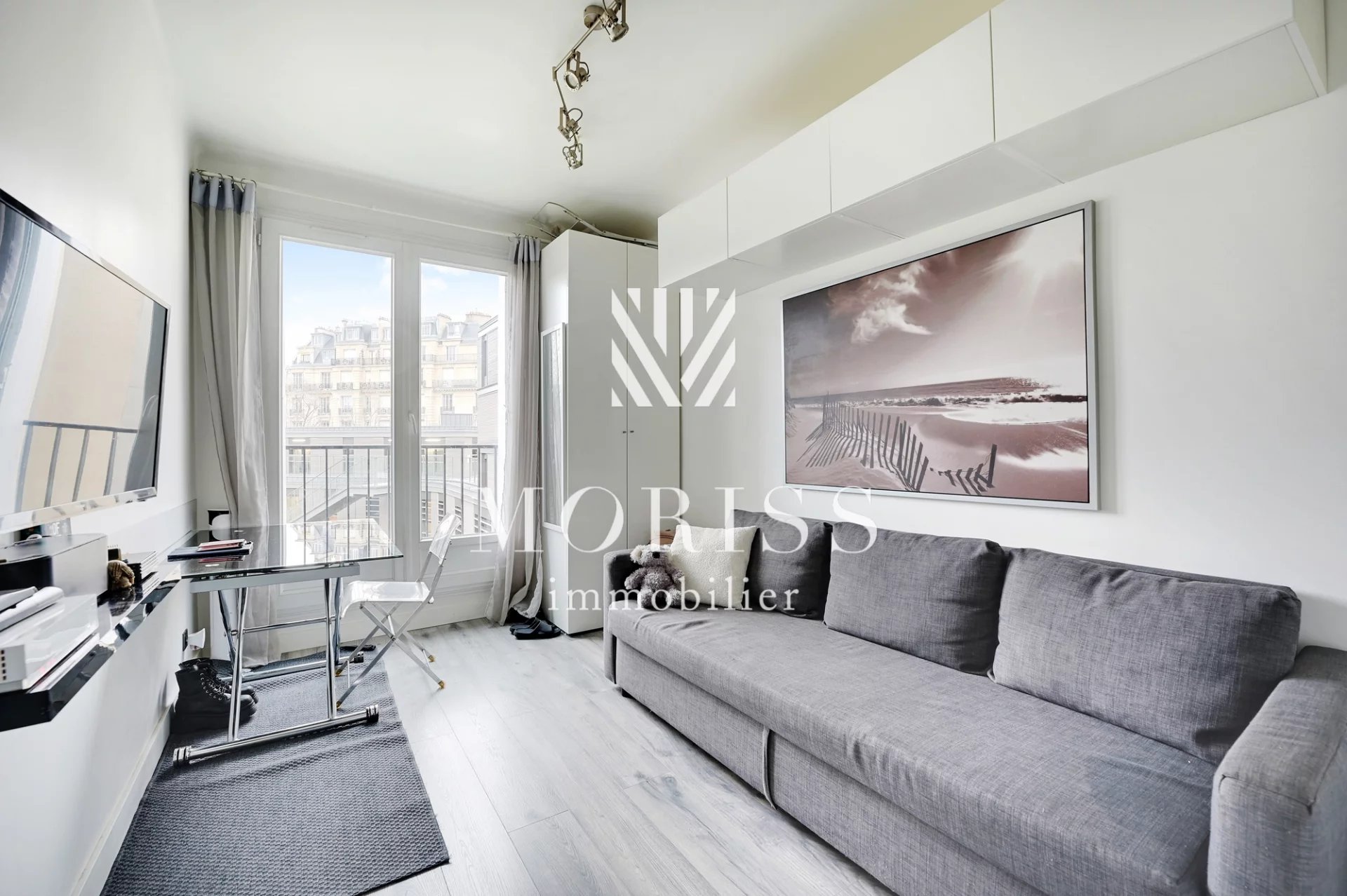 Studio – 17 m2 – Secteur Pasteur - NEUILLY SUR SEINE - Image Array