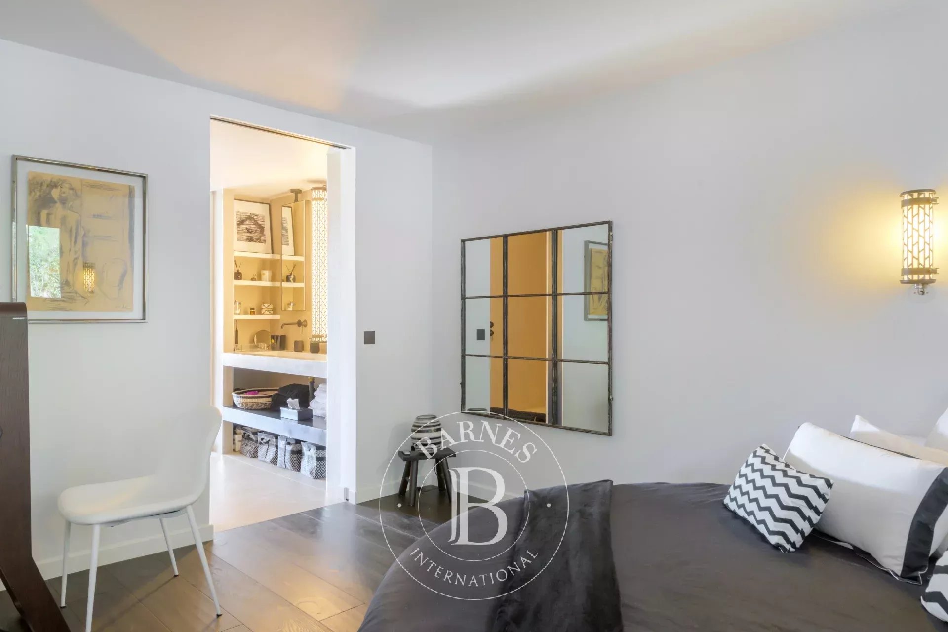 Daire Cassis - picture 11